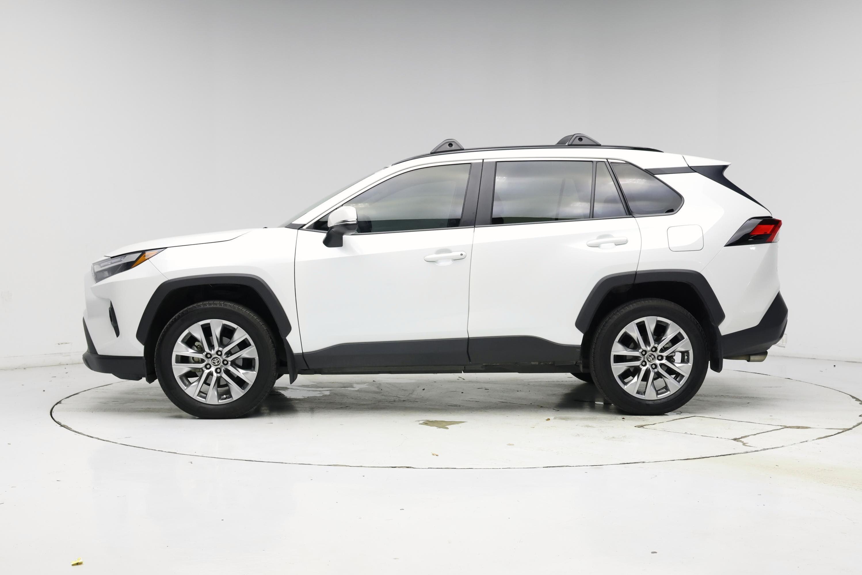 Thumbnail: 2024 Toyota RAV4 - 3