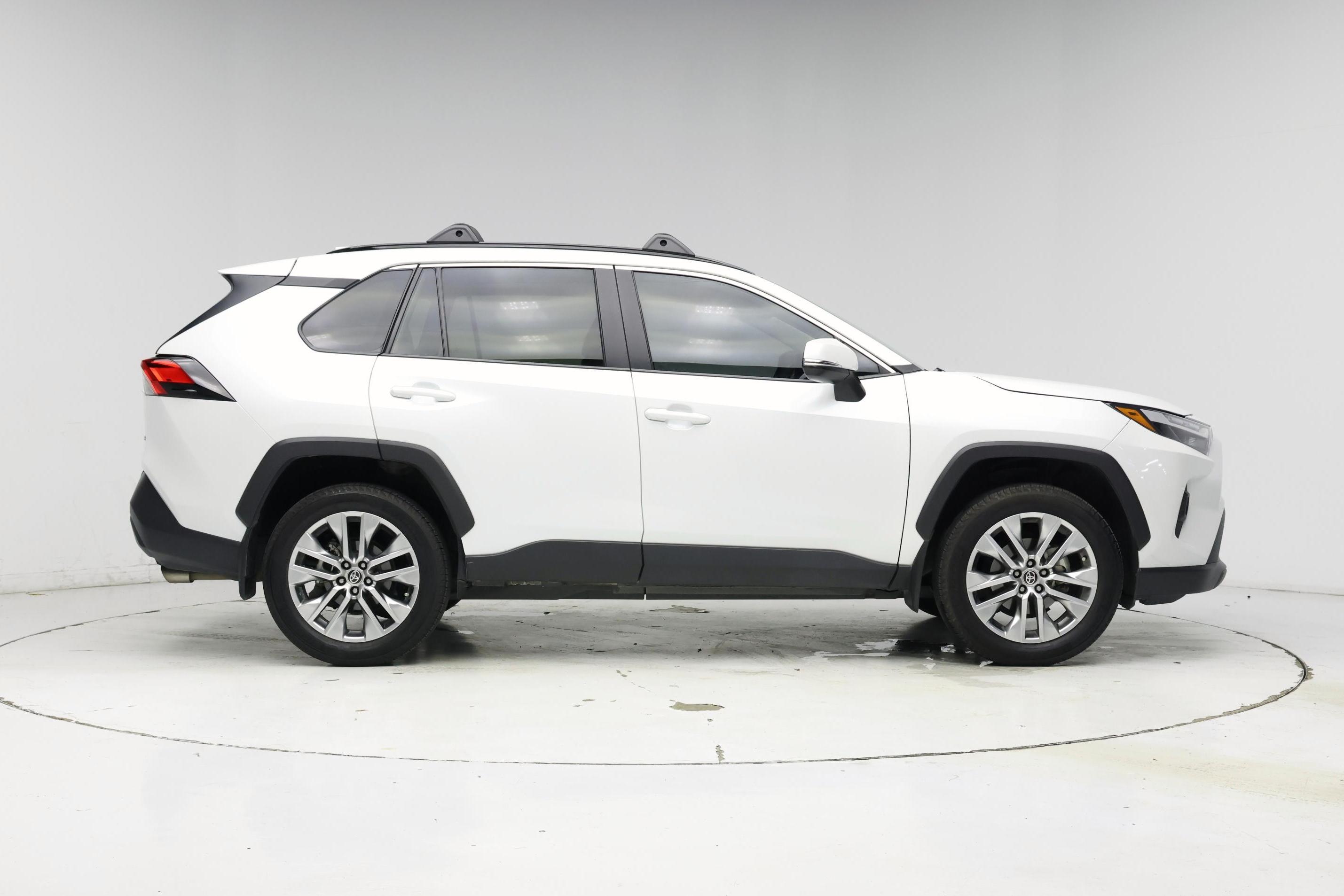 Thumbnail: 2024 Toyota RAV4 - 7