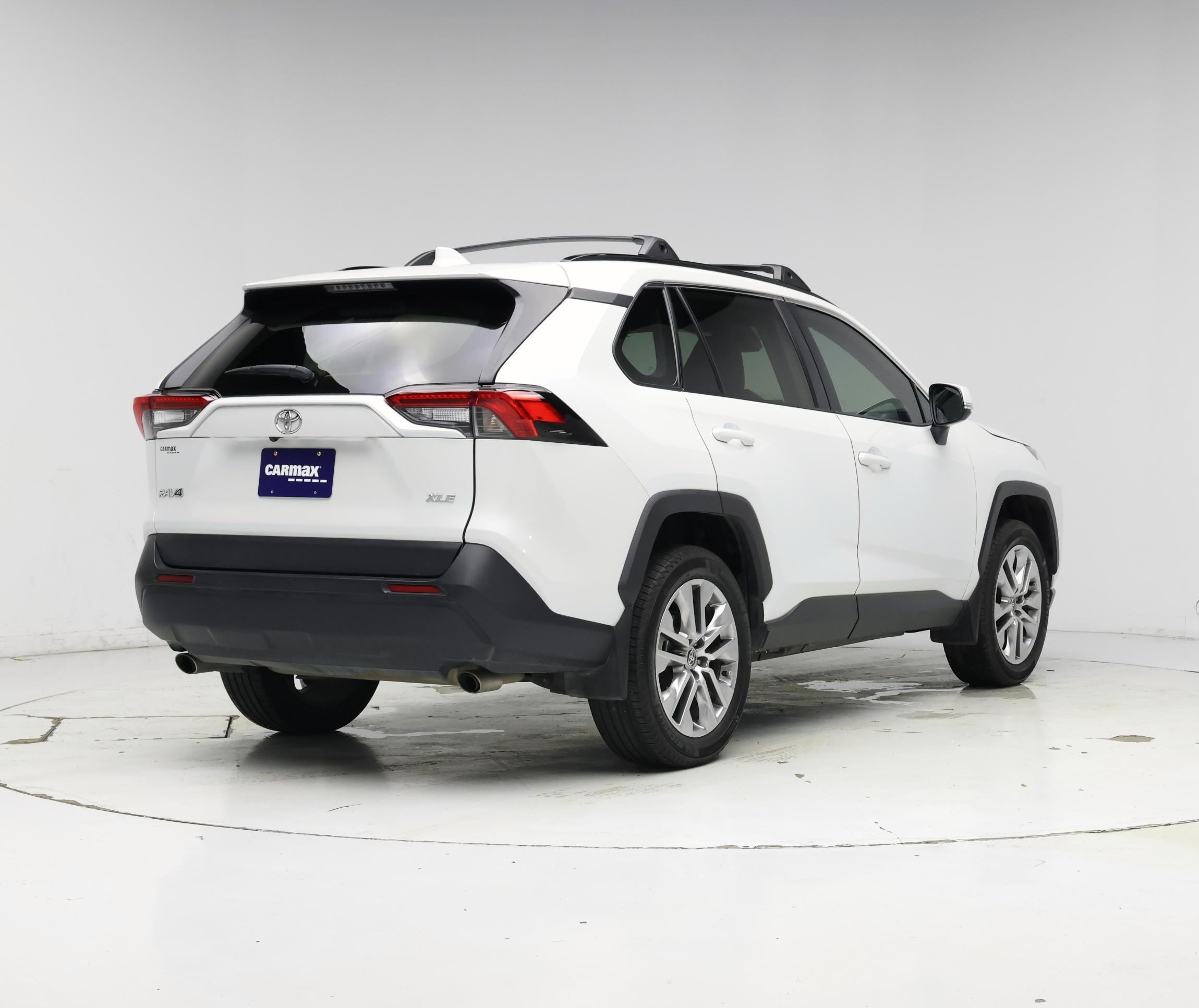 Thumbnail: 2024 Toyota RAV4 - 8