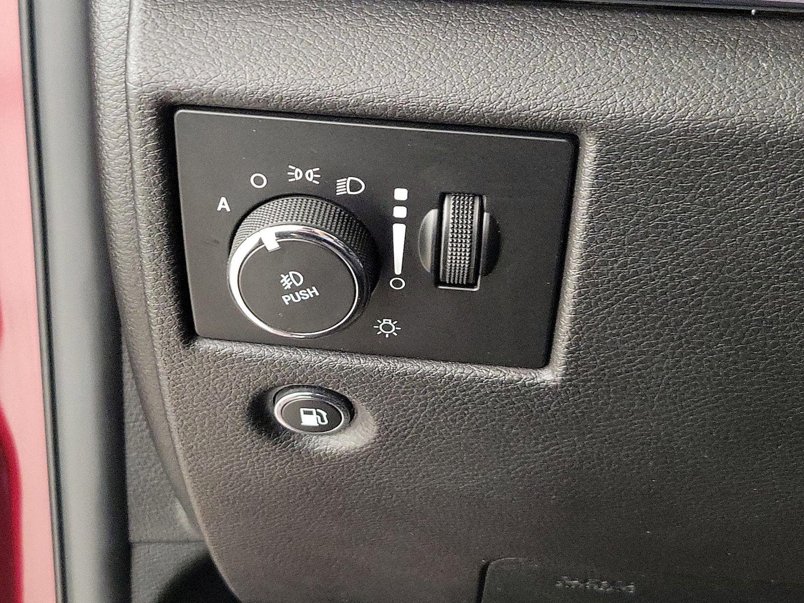 2018 Jeep Grand Cherokee Overland - Photo 14