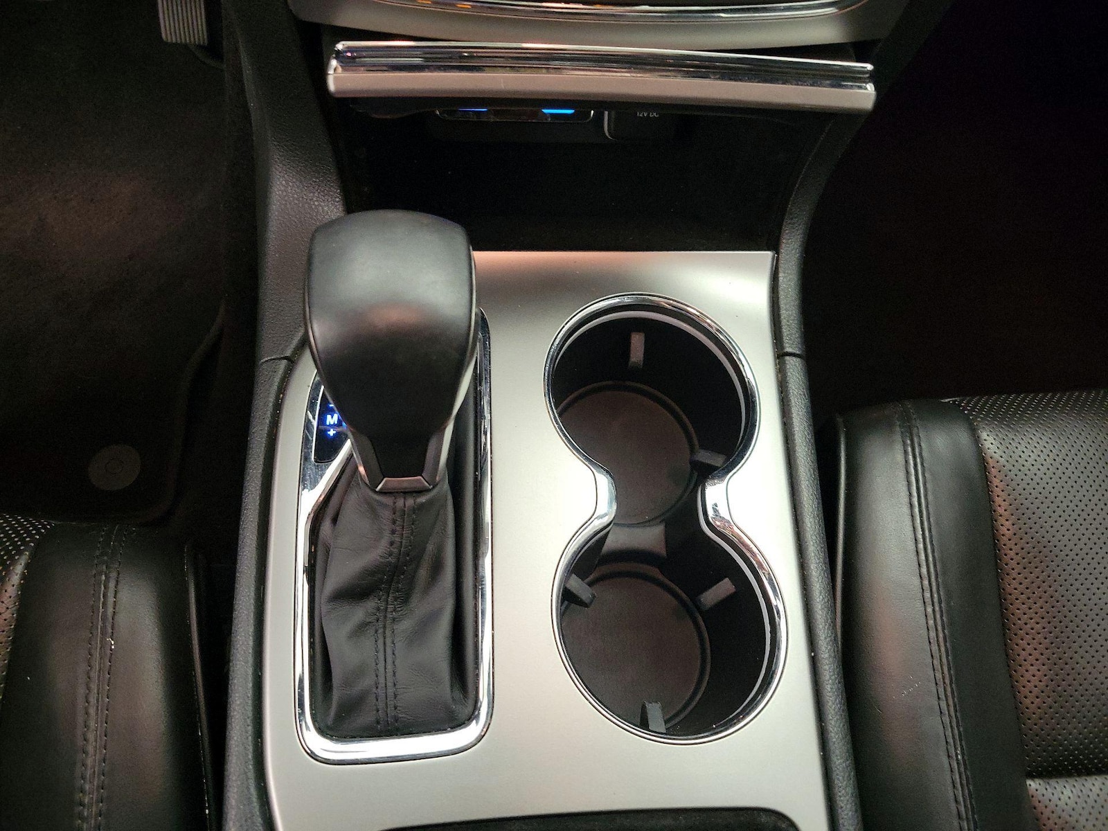 2018 Jeep Grand Cherokee Overland - Photo 19