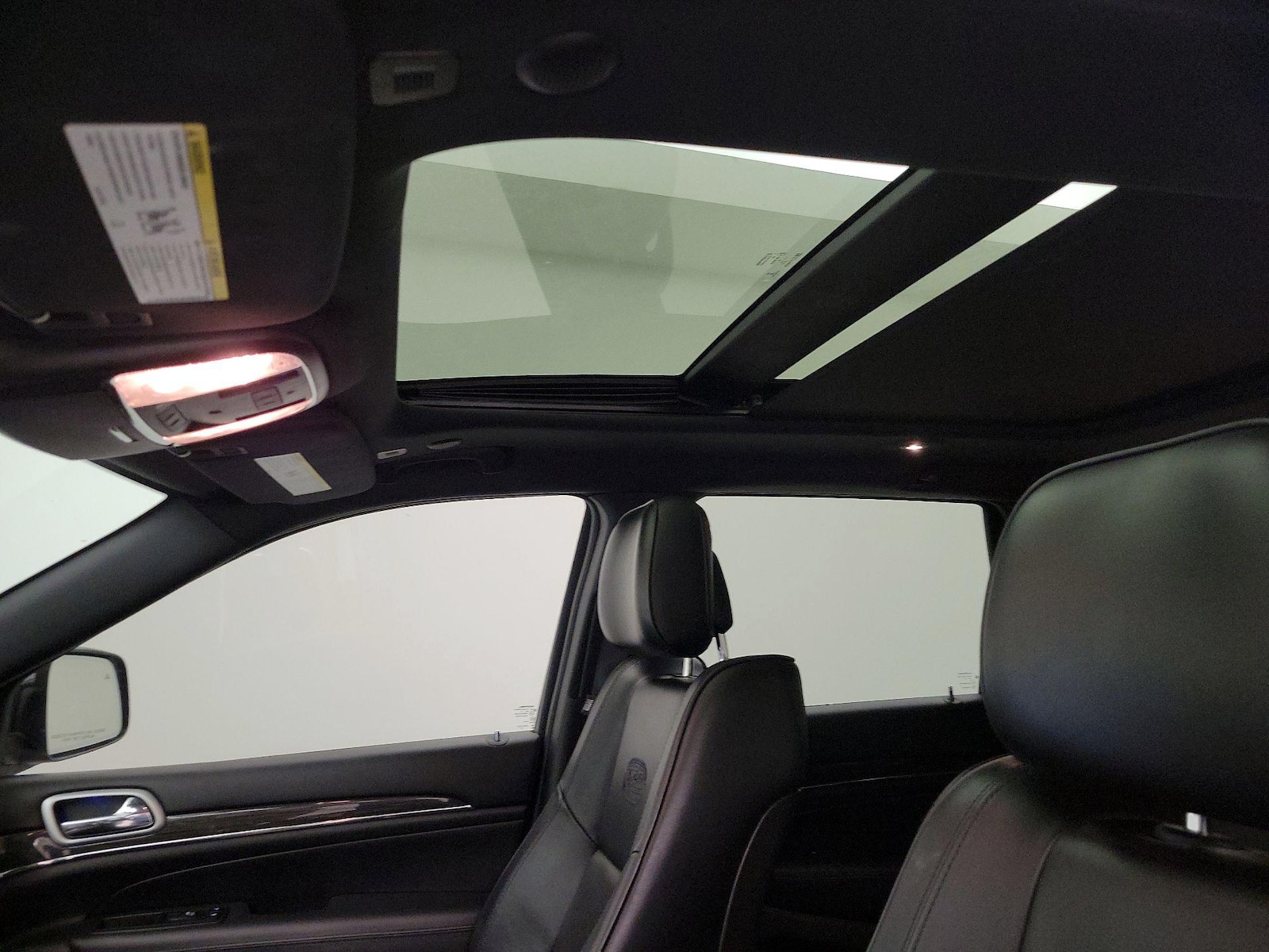 2018 Jeep Grand Cherokee Overland - Photo 21