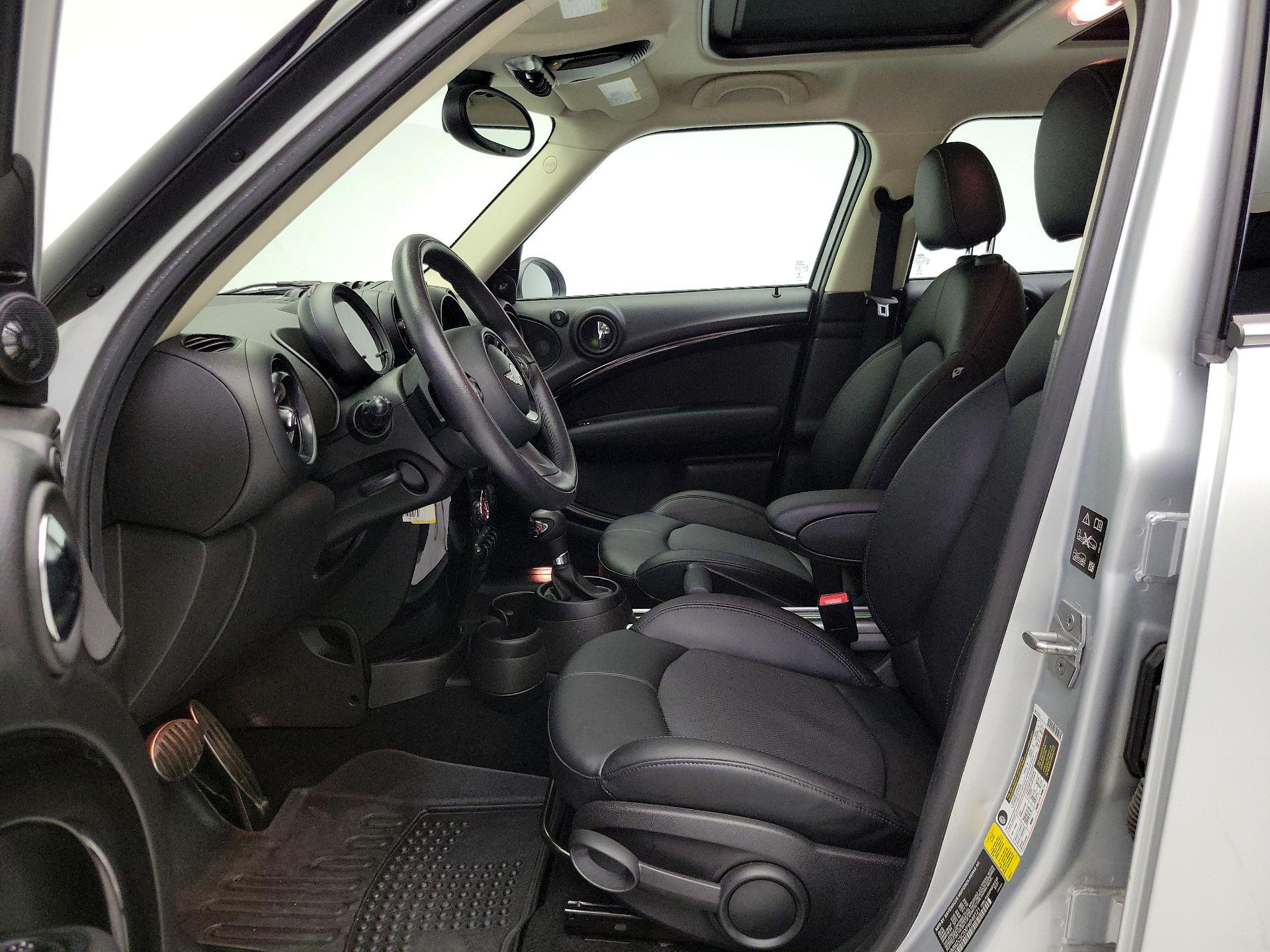 Thumbnail: 2015 MINI Cooper Countryman - 11