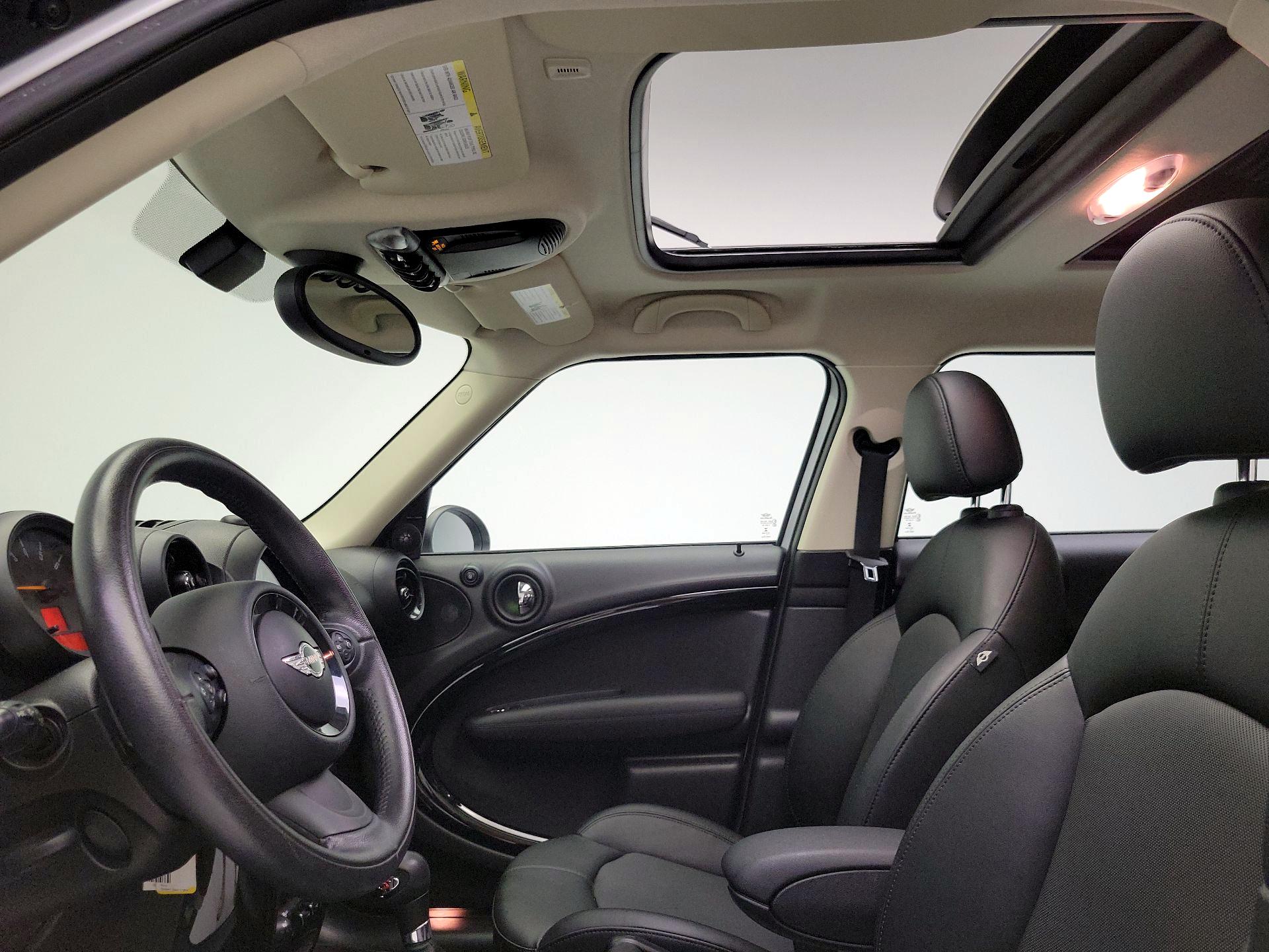 Thumbnail: 2015 MINI Cooper Countryman - 16