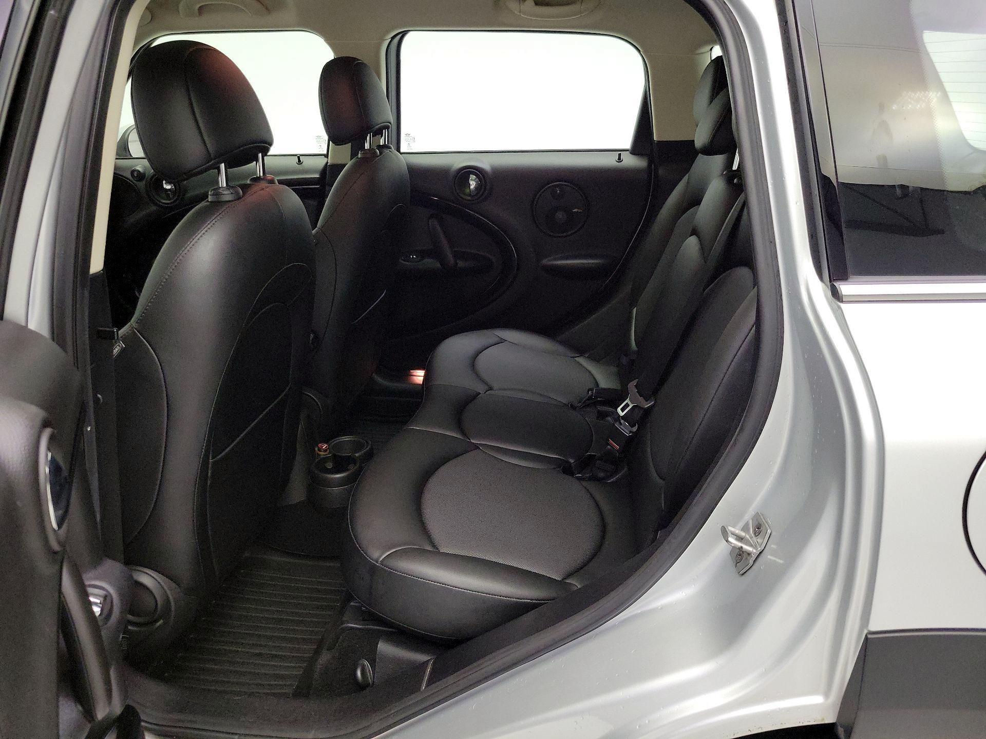 Thumbnail: 2015 MINI Cooper Countryman - 17
