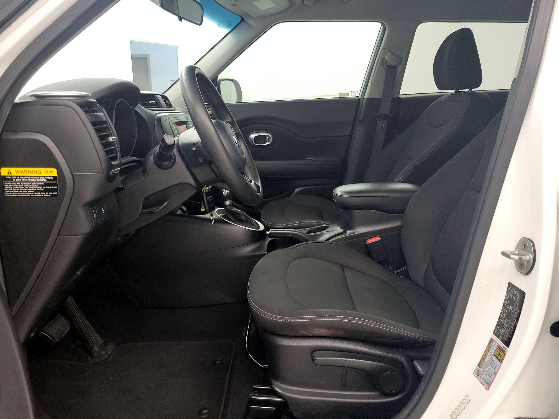 Thumbnail: 2015 Kia Soul - 11