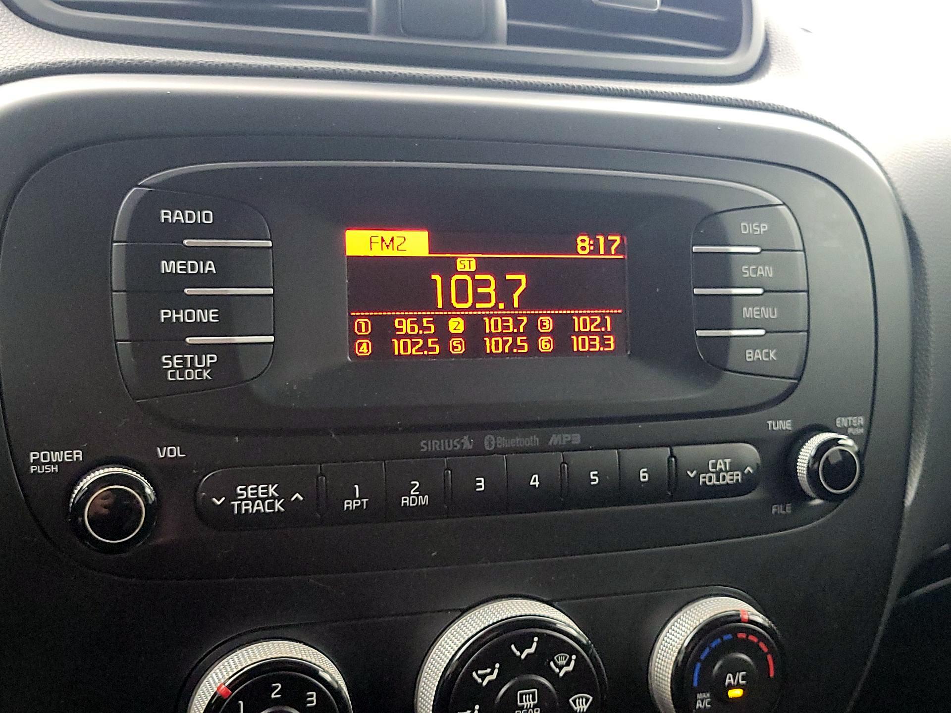 Thumbnail: 2015 Kia Soul - 14