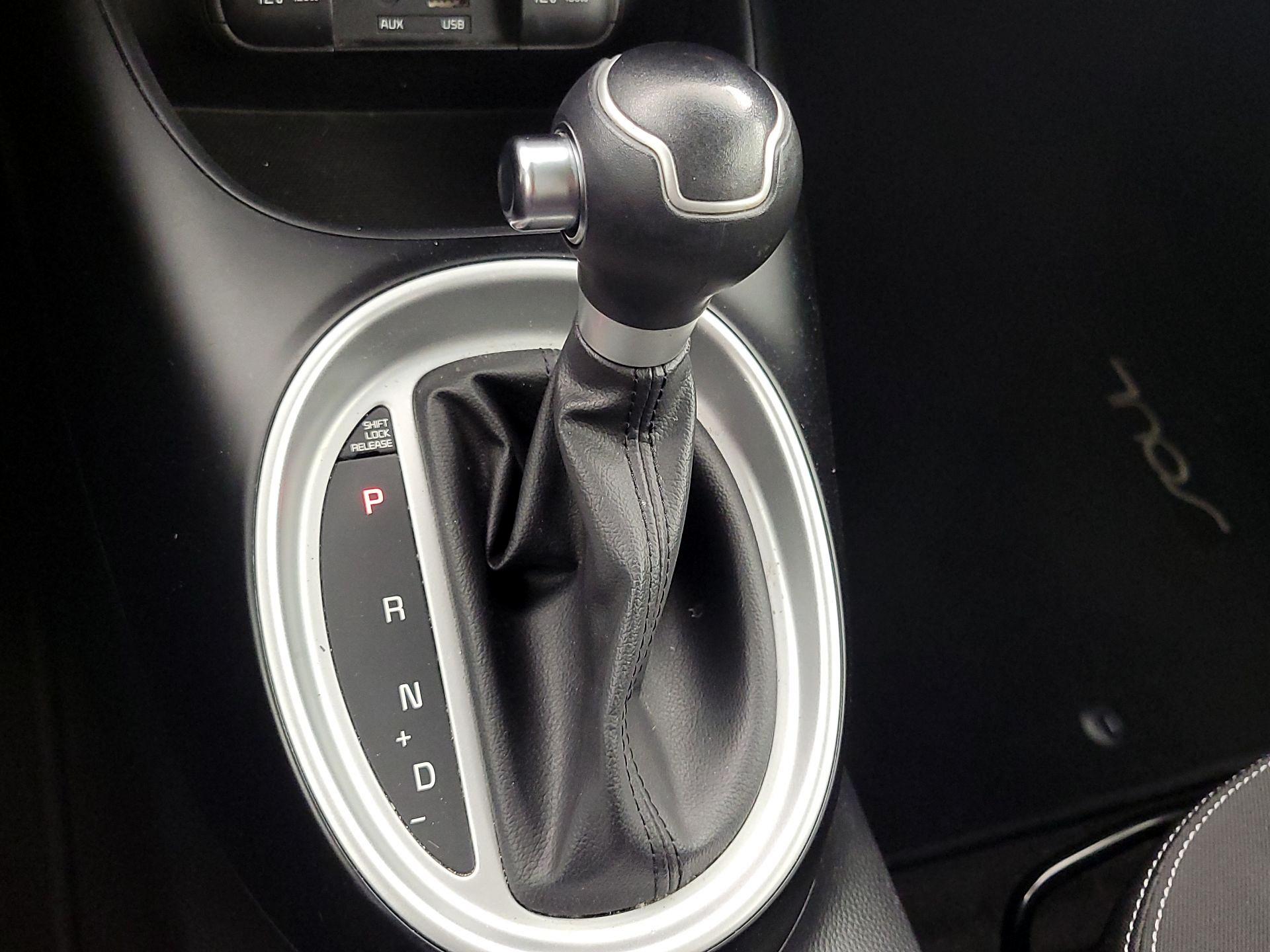 Thumbnail: 2015 Kia Soul - 16