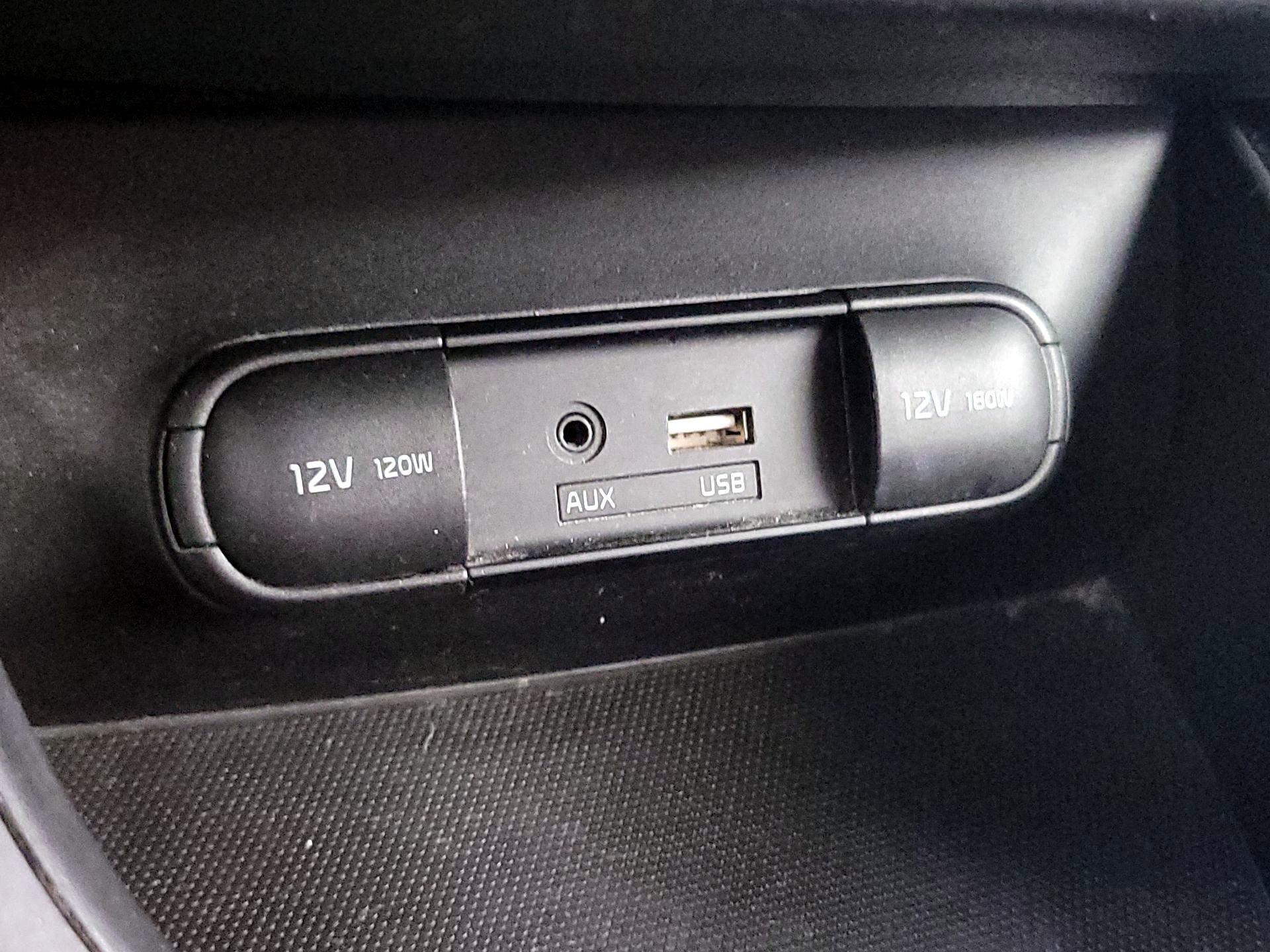 Thumbnail: 2015 Kia Soul - 17