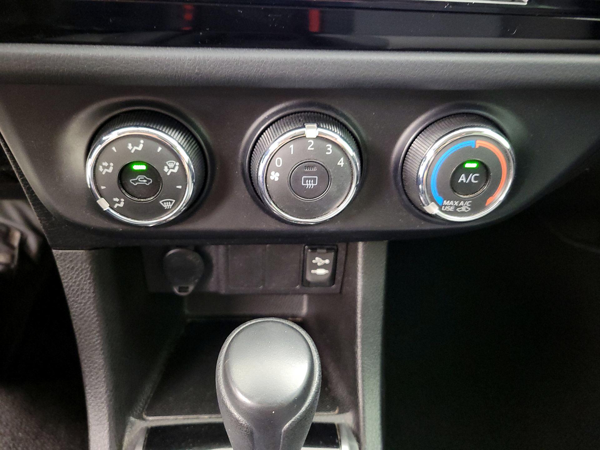 Thumbnail: 2016 Toyota Corolla - 15
