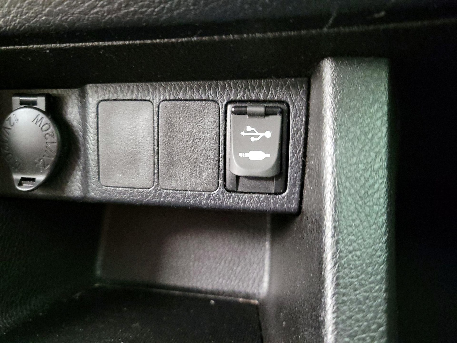 2016 Toyota Corolla L - Photo 18