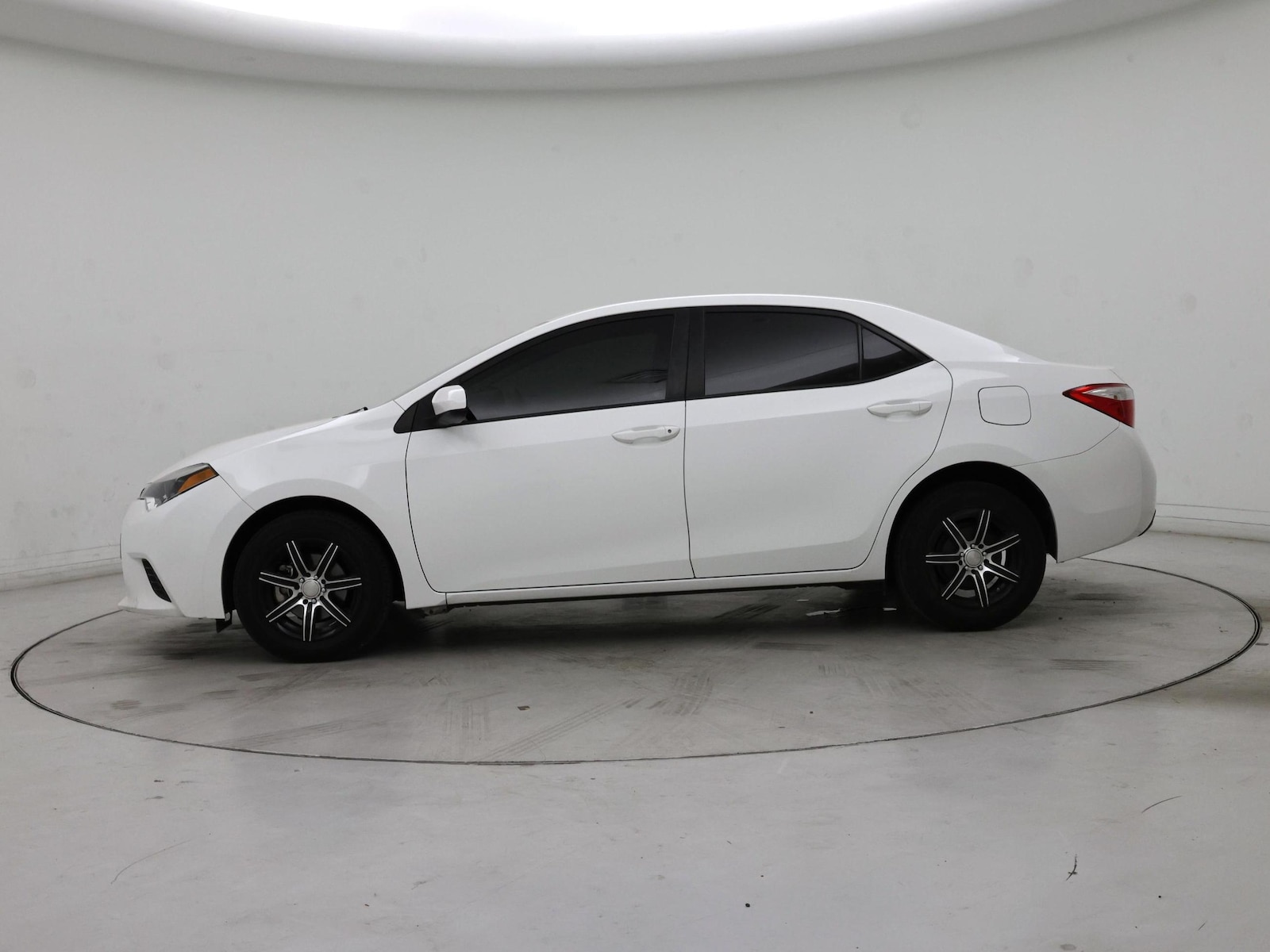 2016 Toyota Corolla L - Photo 4