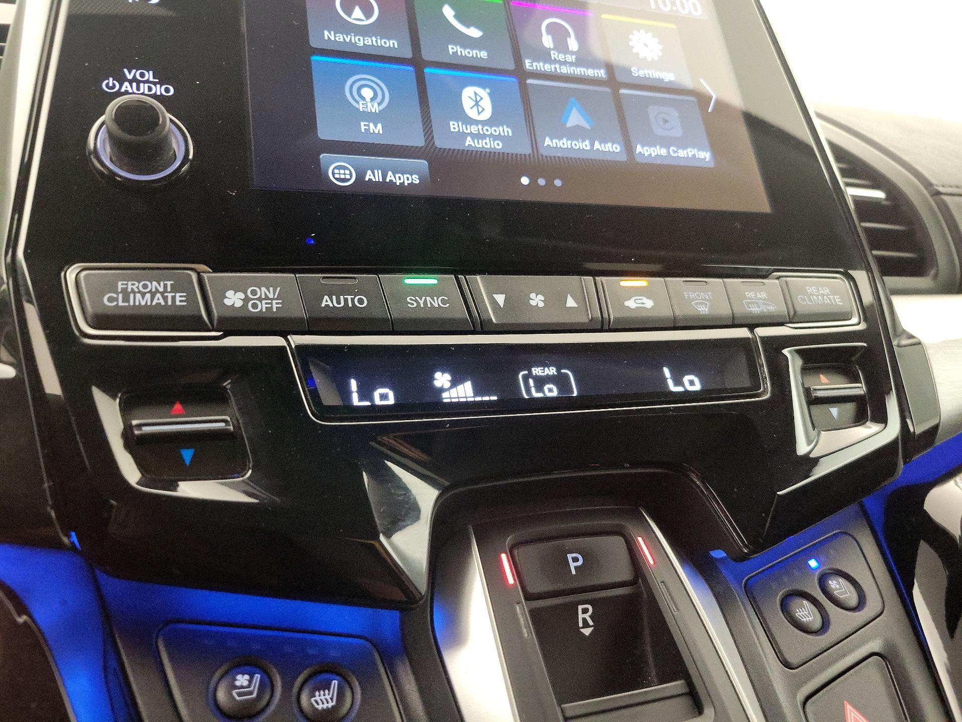 Thumbnail: 2018 Honda Odyssey - 17