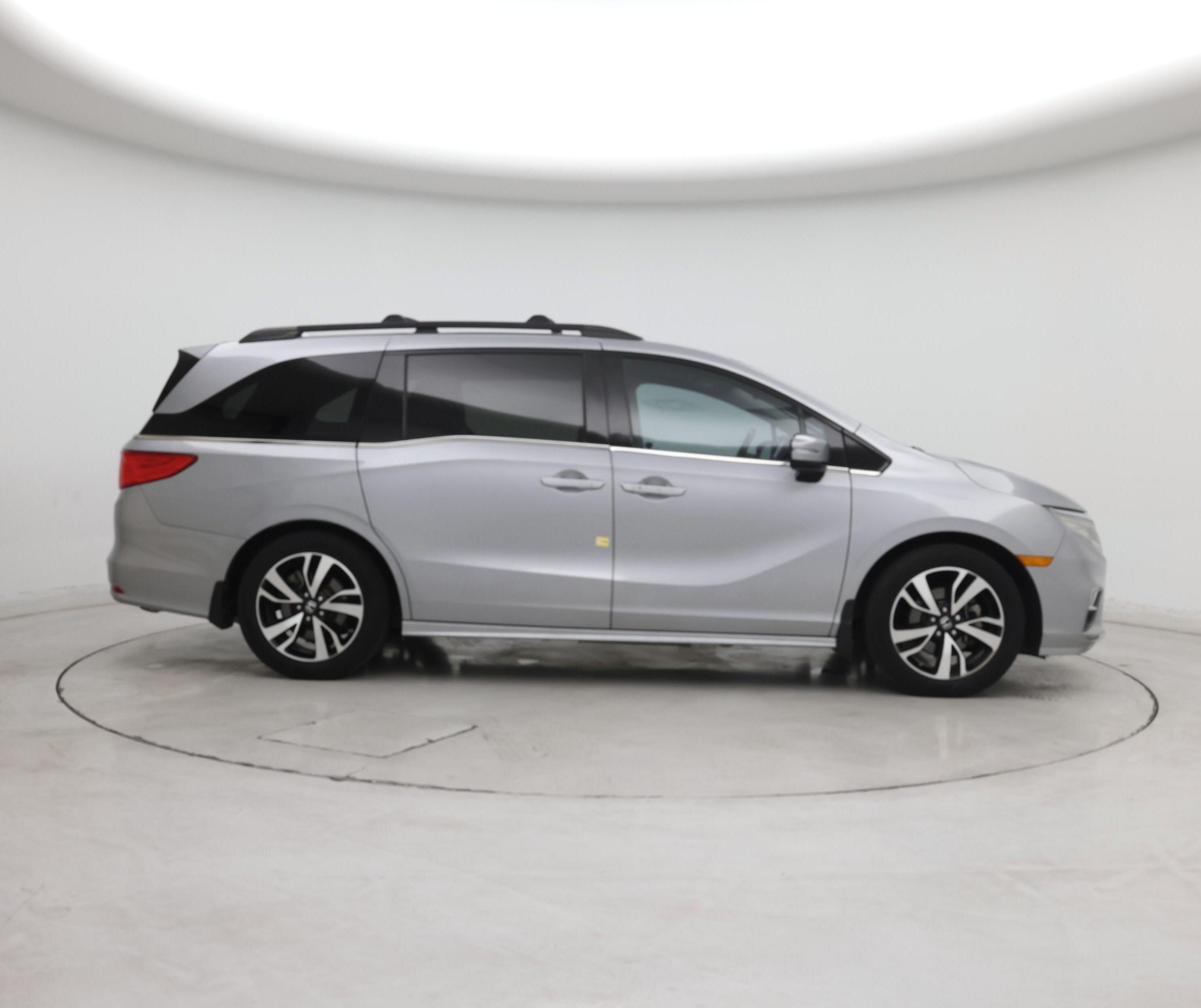 Thumbnail: 2018 Honda Odyssey - 7
