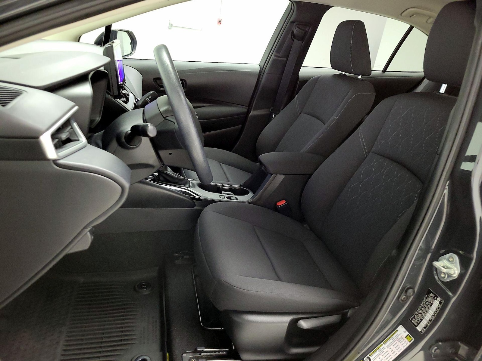2023 Toyota Corolla LE - Photo 12