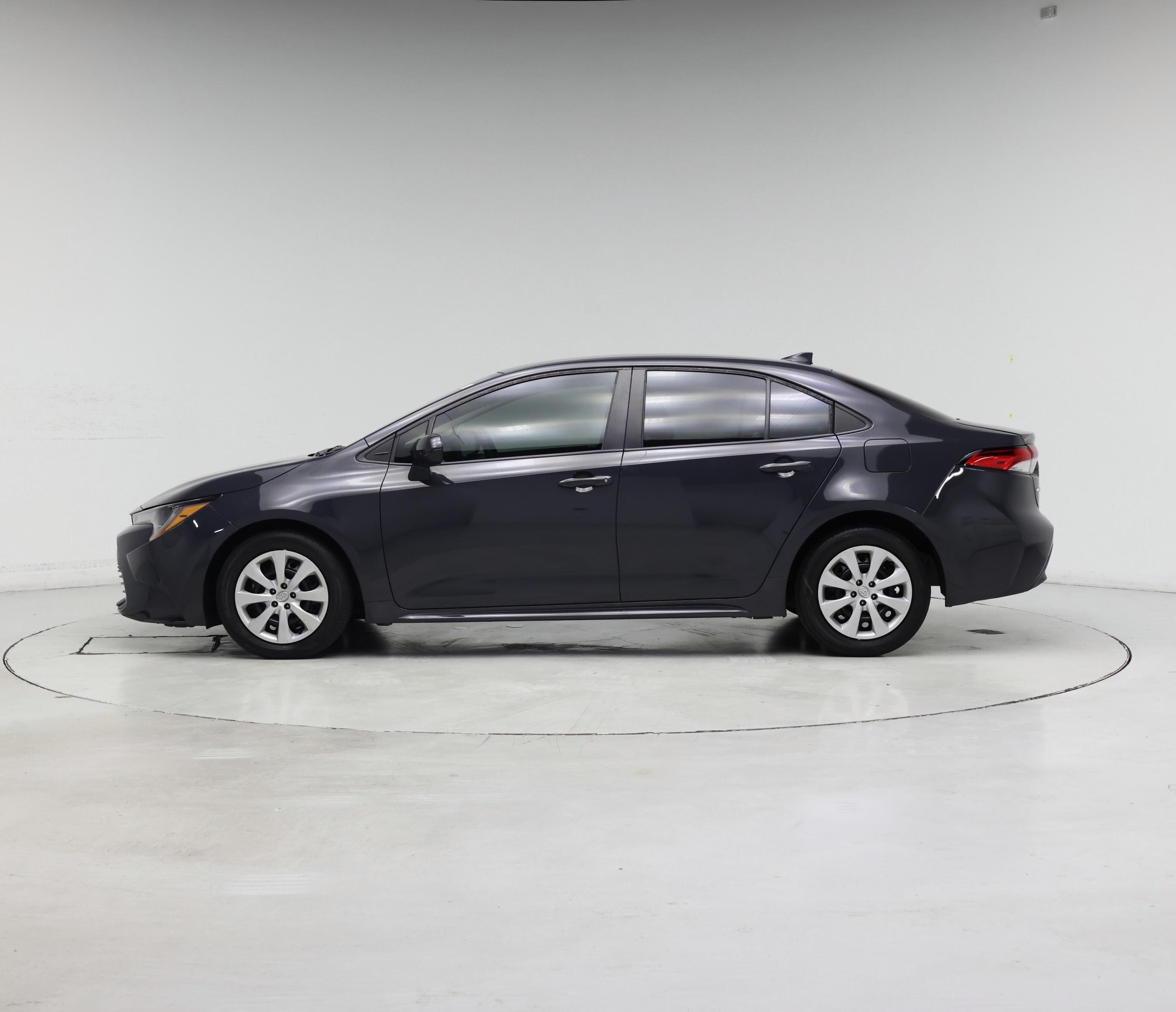 Thumbnail: 2023 Toyota Corolla - 3
