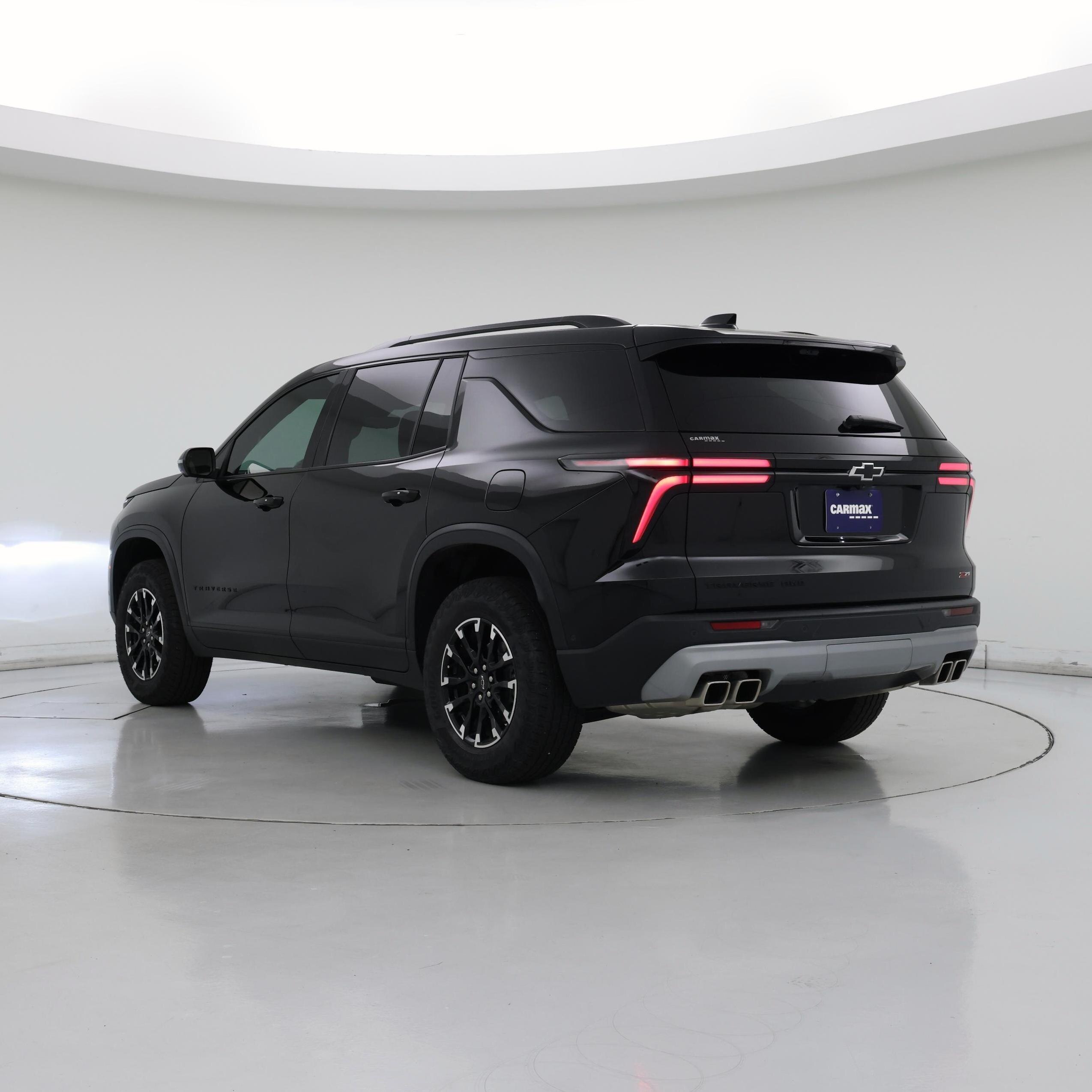 Thumbnail: 2024 Chevrolet Traverse - 2