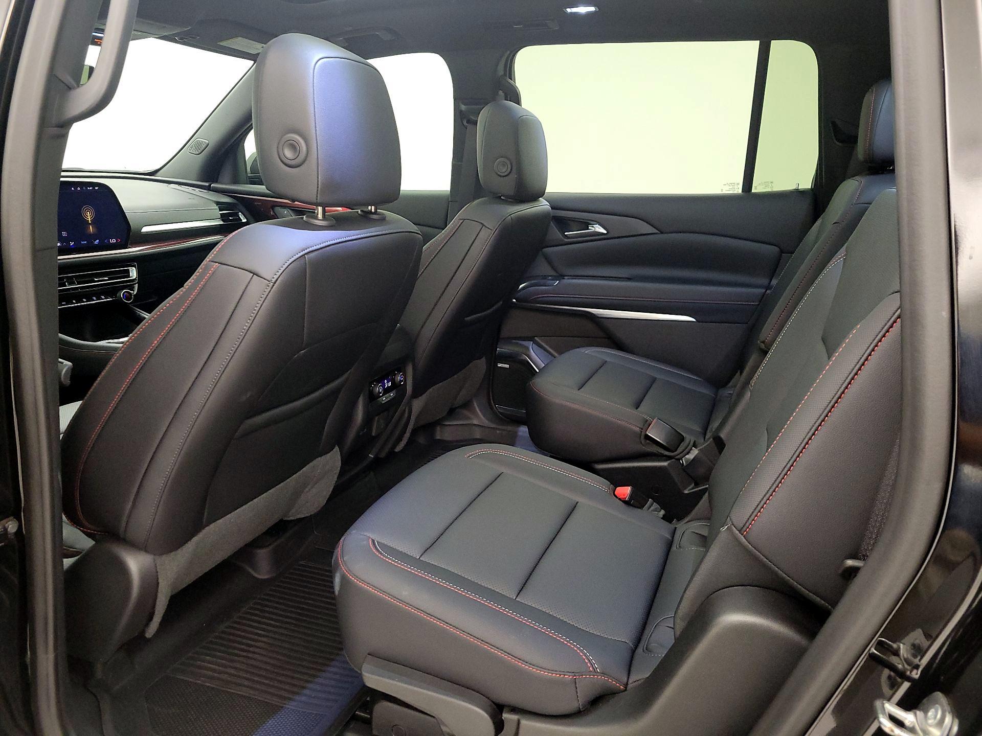 Thumbnail: 2024 Chevrolet Traverse - 20