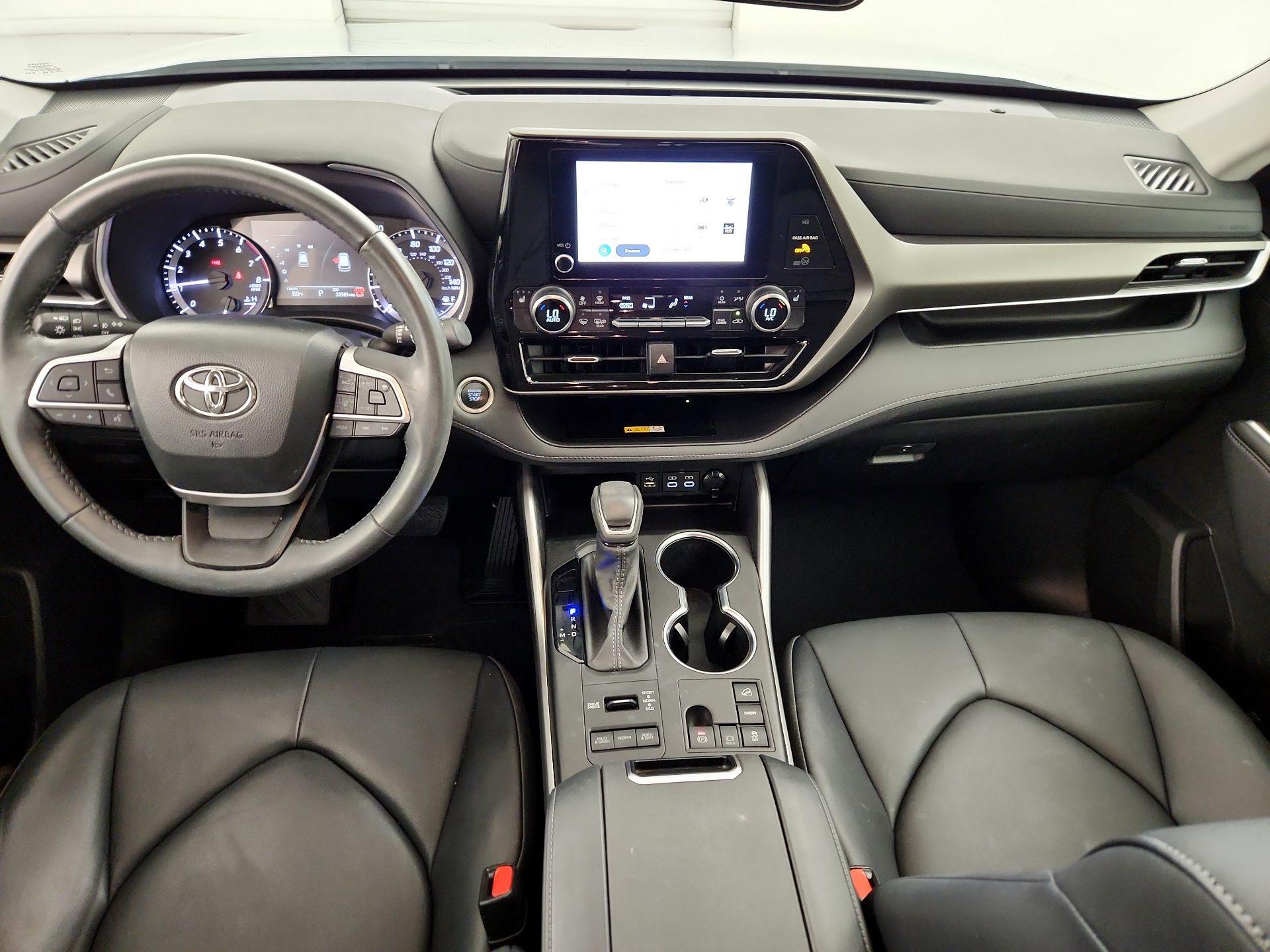 Thumbnail: 2024 Toyota Highlander - 9