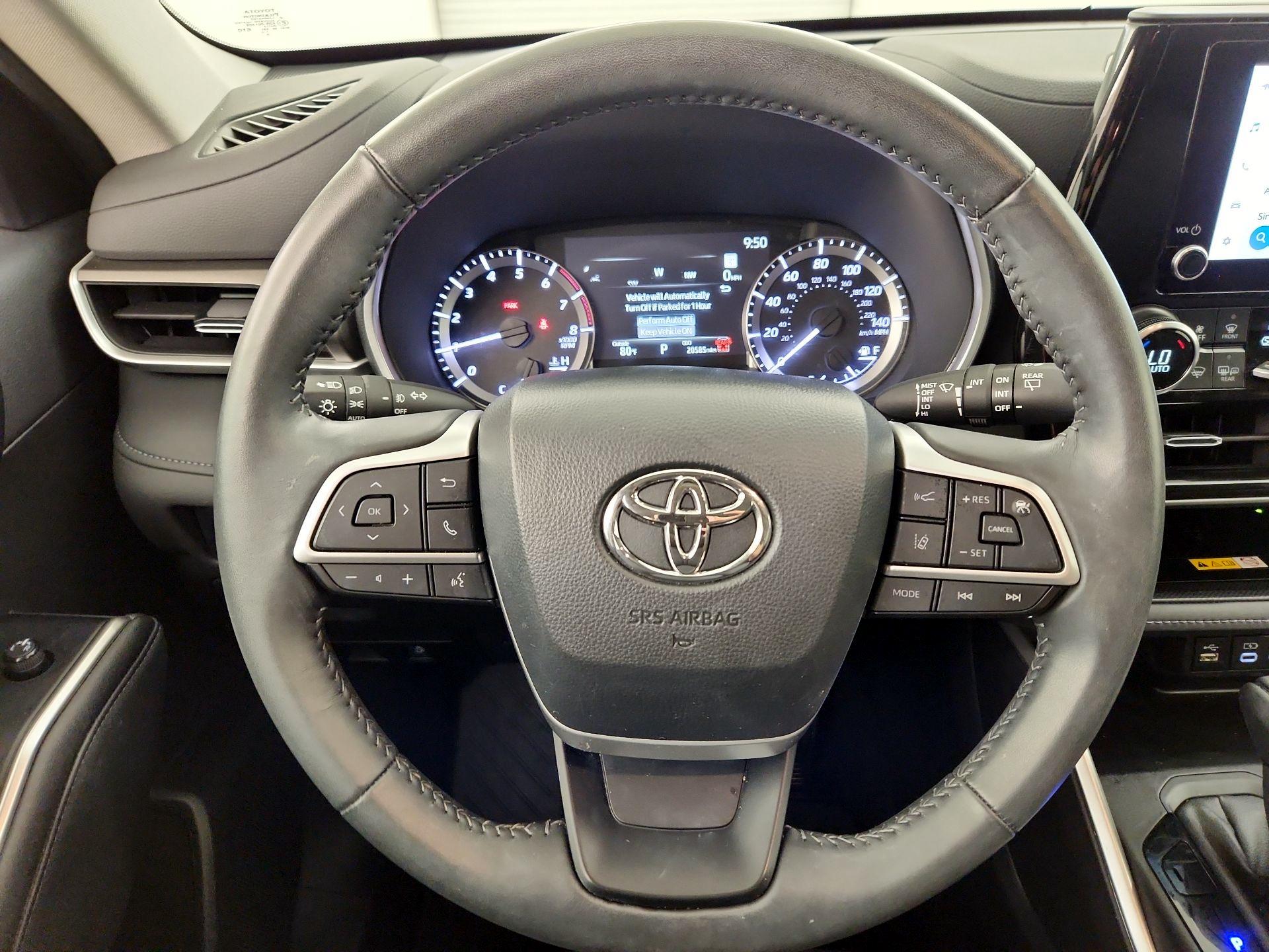 Thumbnail: 2024 Toyota Highlander - 10