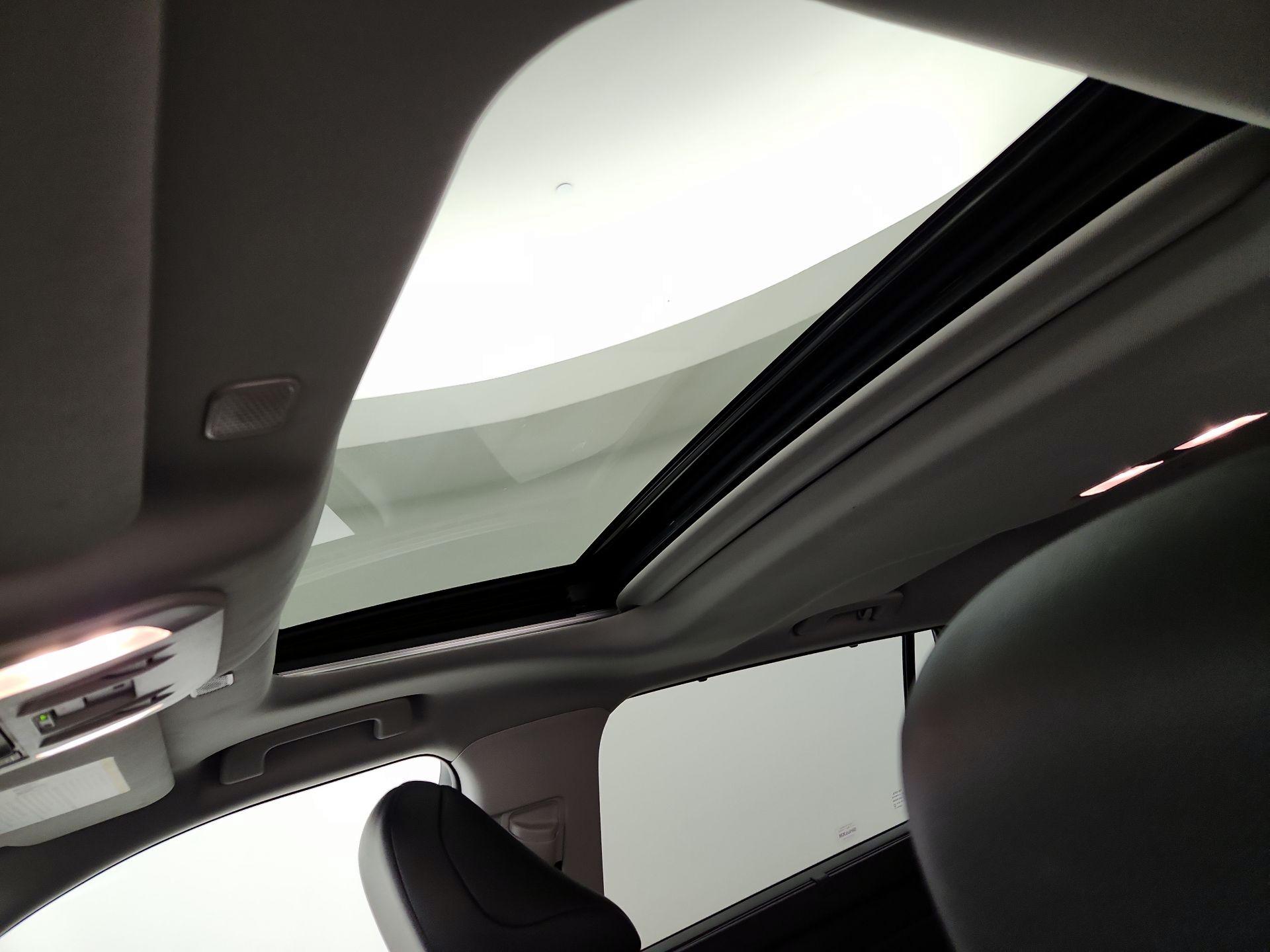 Thumbnail: 2024 Toyota Highlander - 19