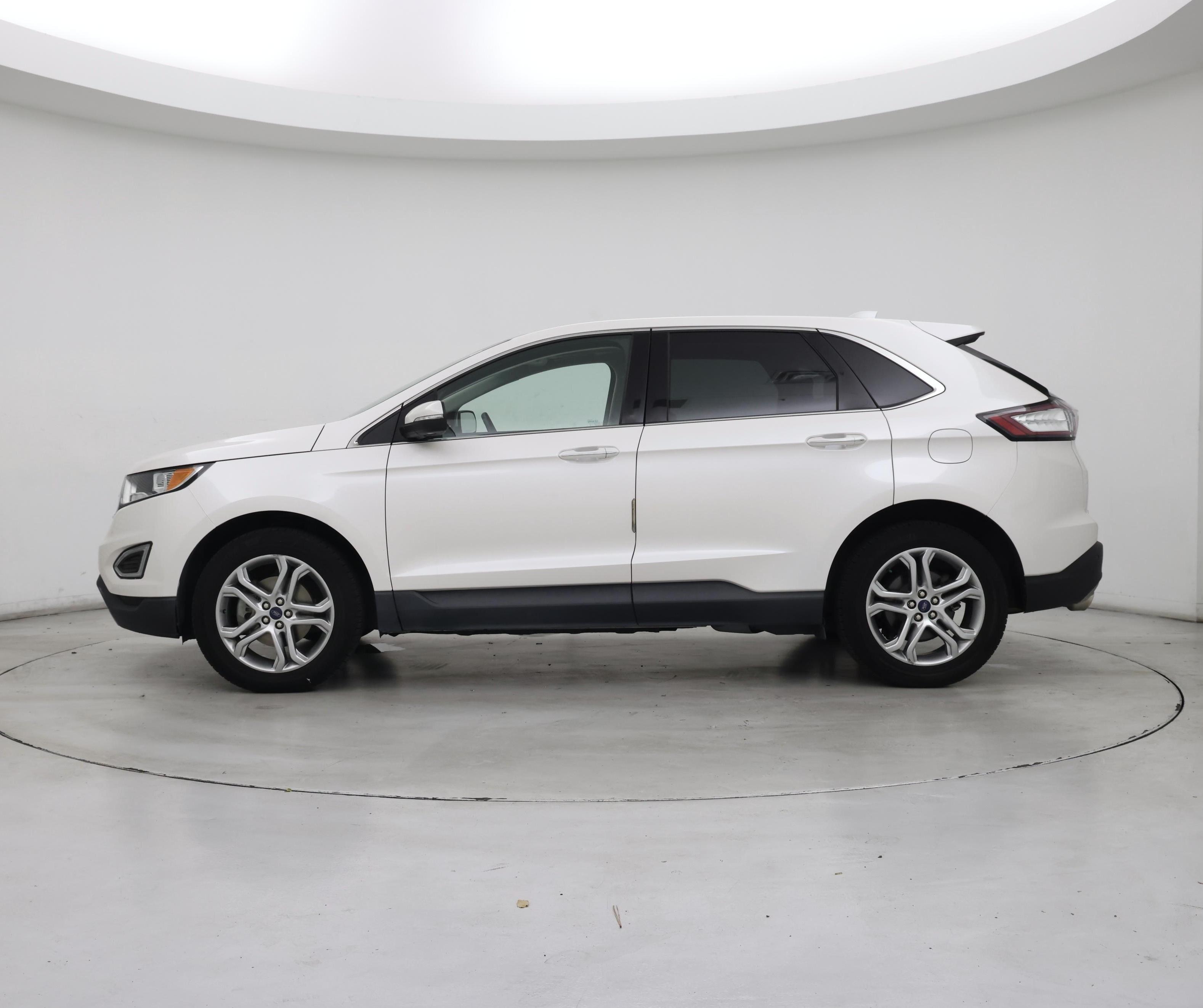 Thumbnail: 2017 Ford Edge - 3