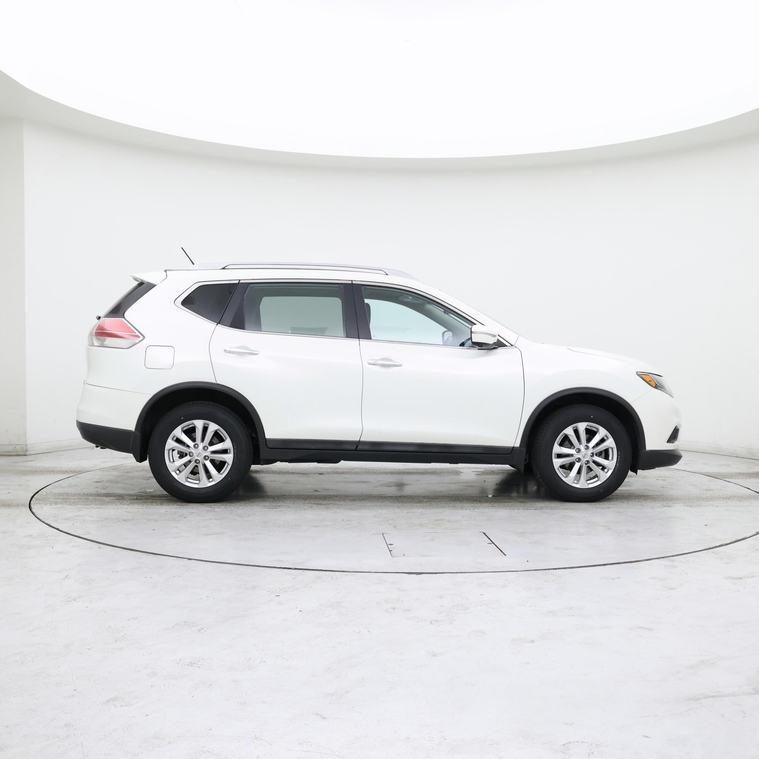 Thumbnail: 2015 Nissan Rogue - 7