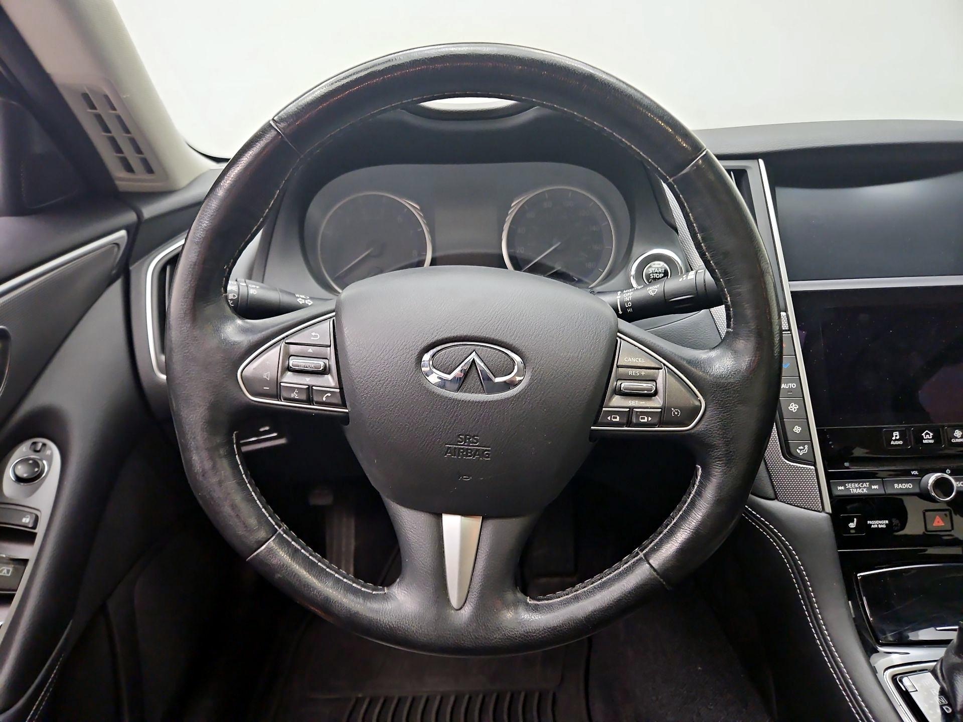 Thumbnail: 2014 INFINITI Q50 - 10