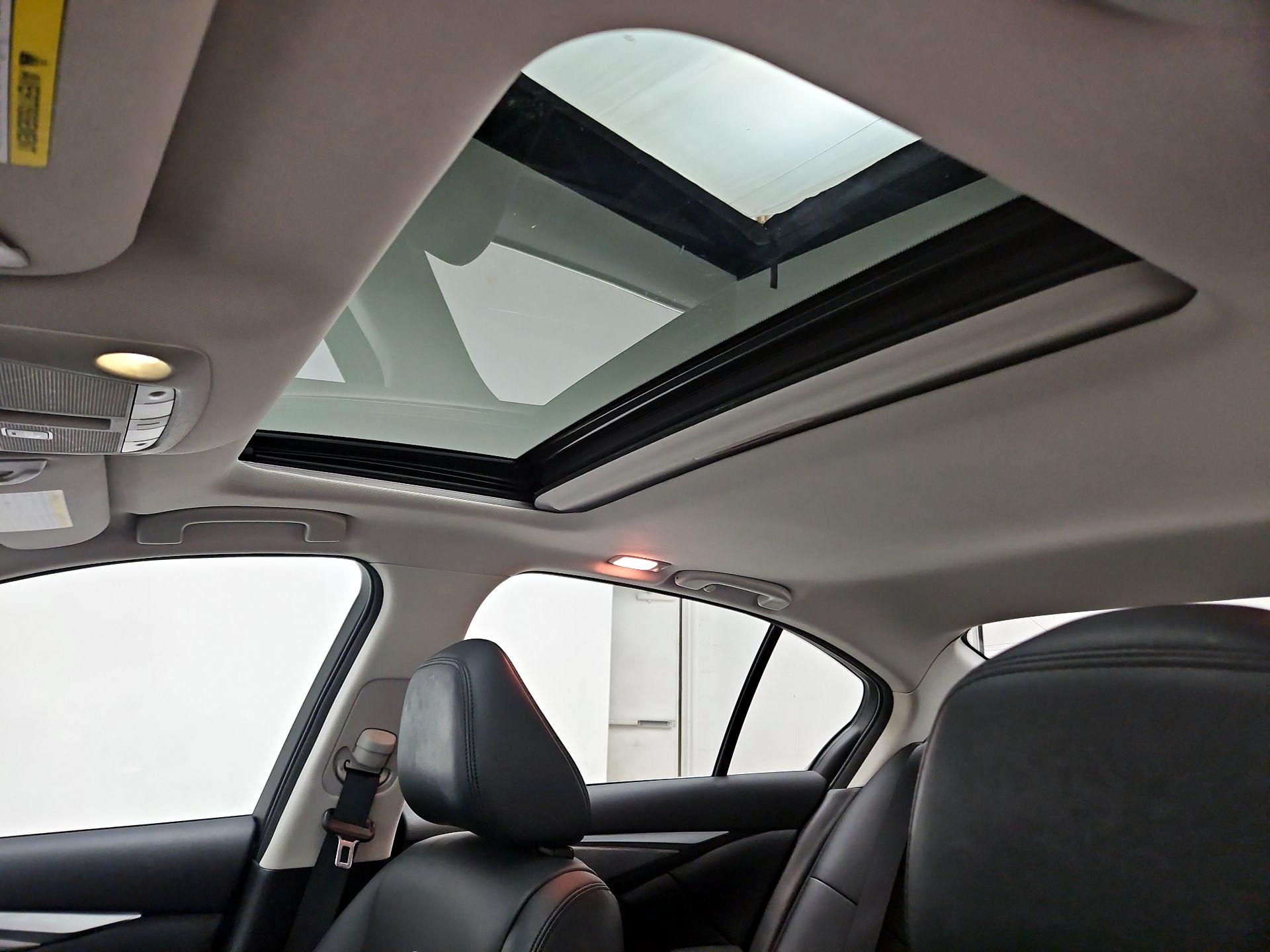 Thumbnail: 2014 INFINITI Q50 - 20