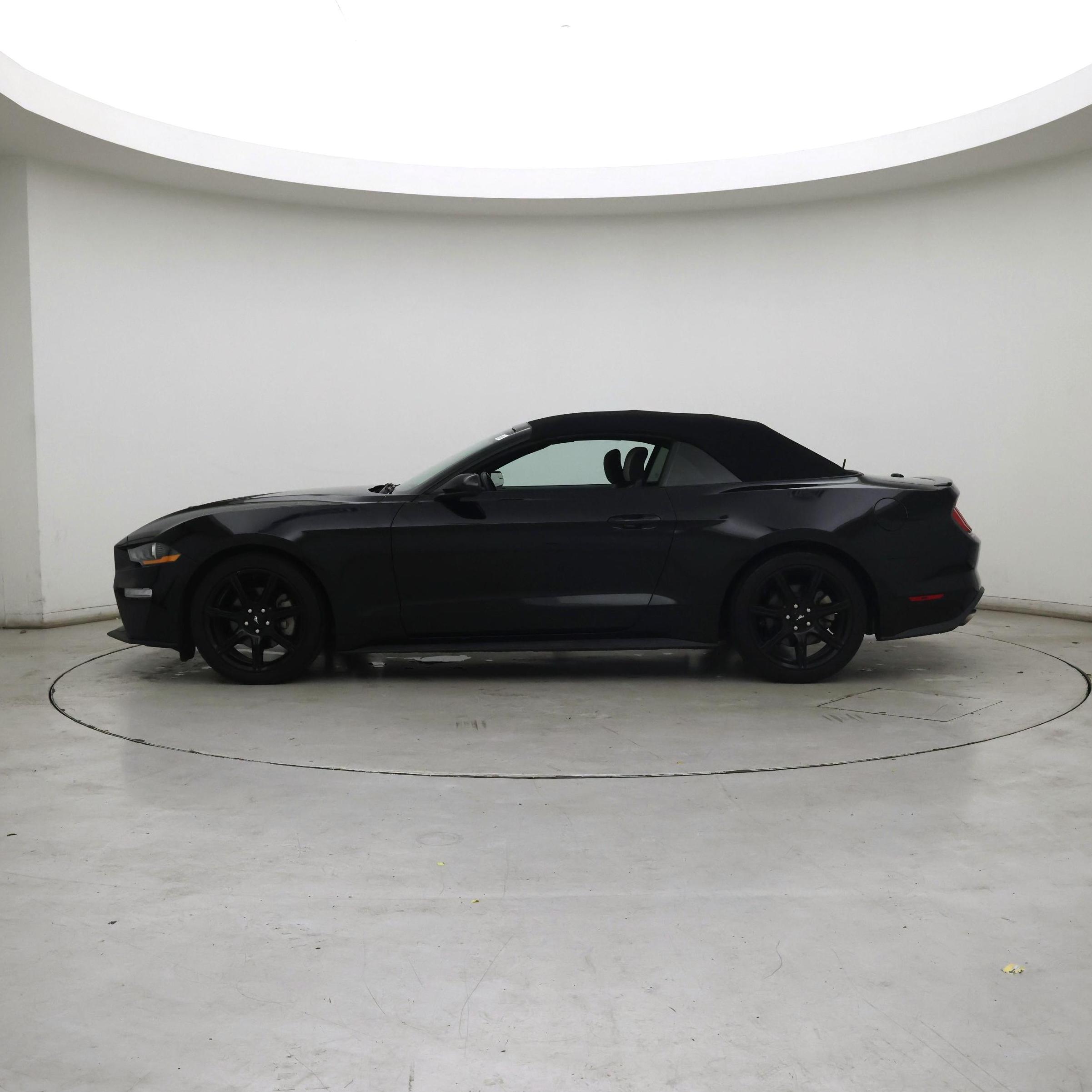 Thumbnail: 2019 Ford Mustang - 3