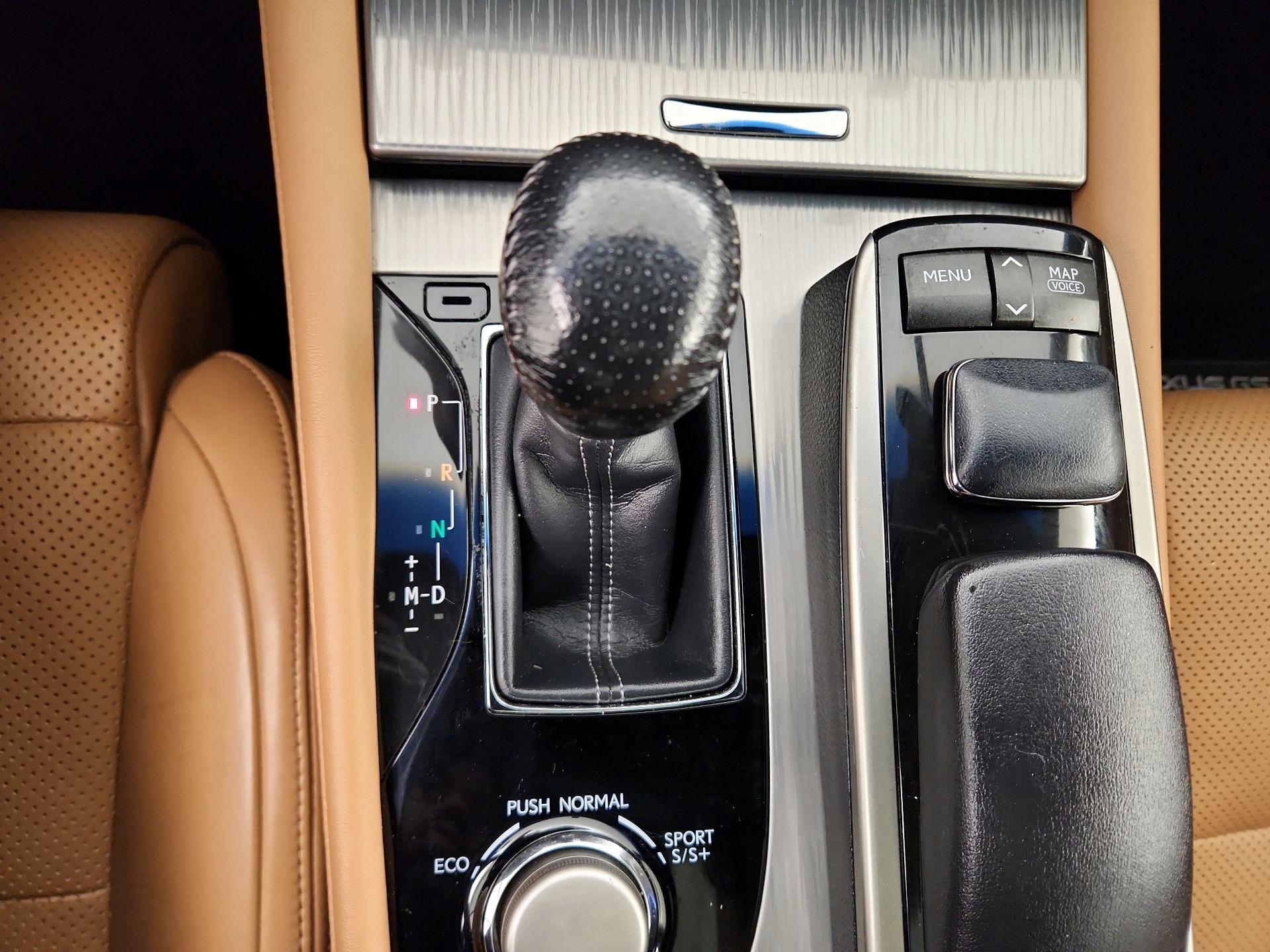 Thumbnail: 2014 Lexus GS - 16