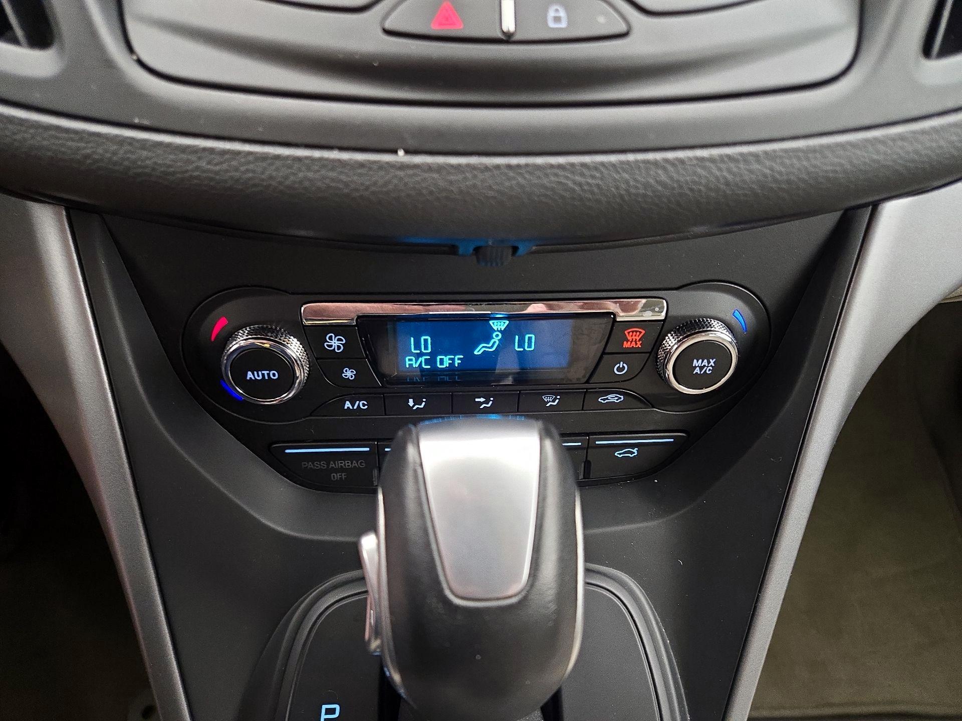 Thumbnail: 2014 Ford Escape - 17