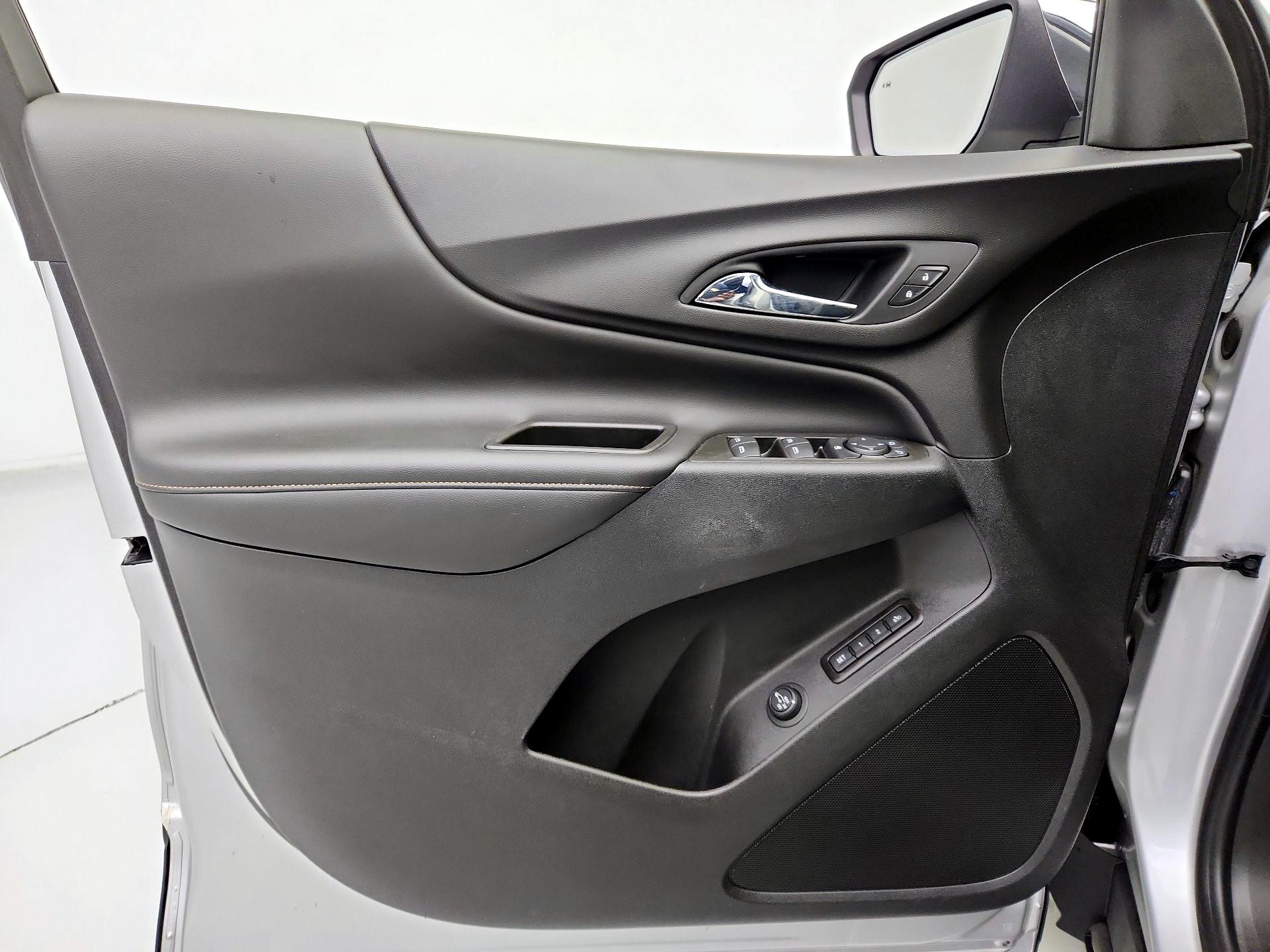Thumbnail: 2021 Chevrolet Equinox - 12