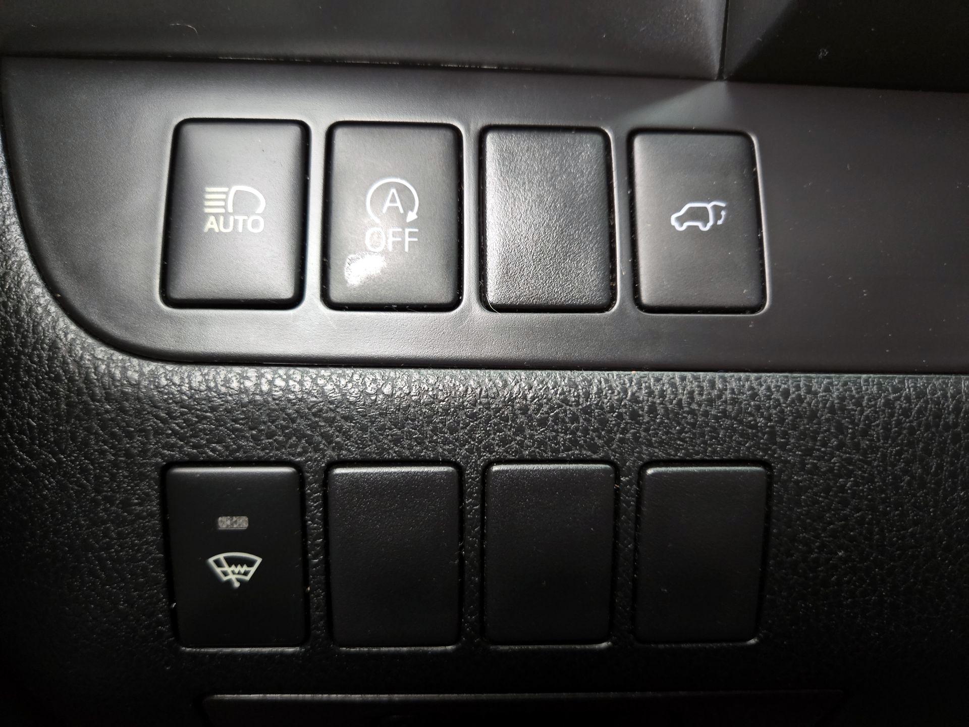 Thumbnail: 2017 Toyota Highlander - 13