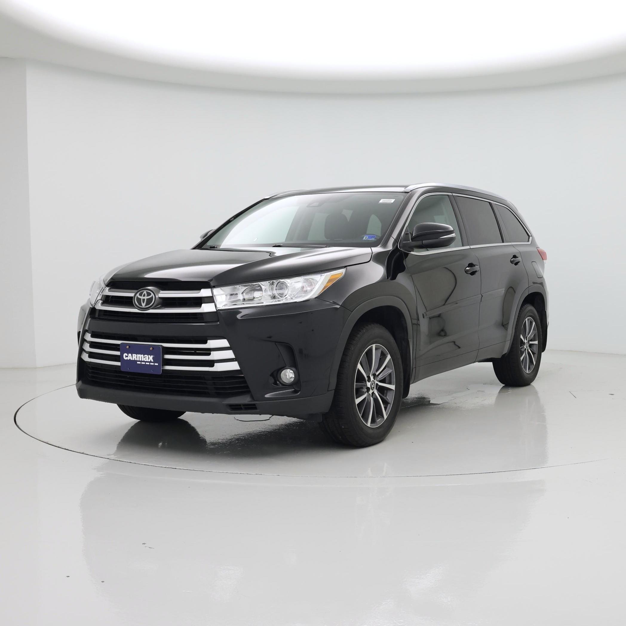 Thumbnail: 2017 Toyota Highlander - 4