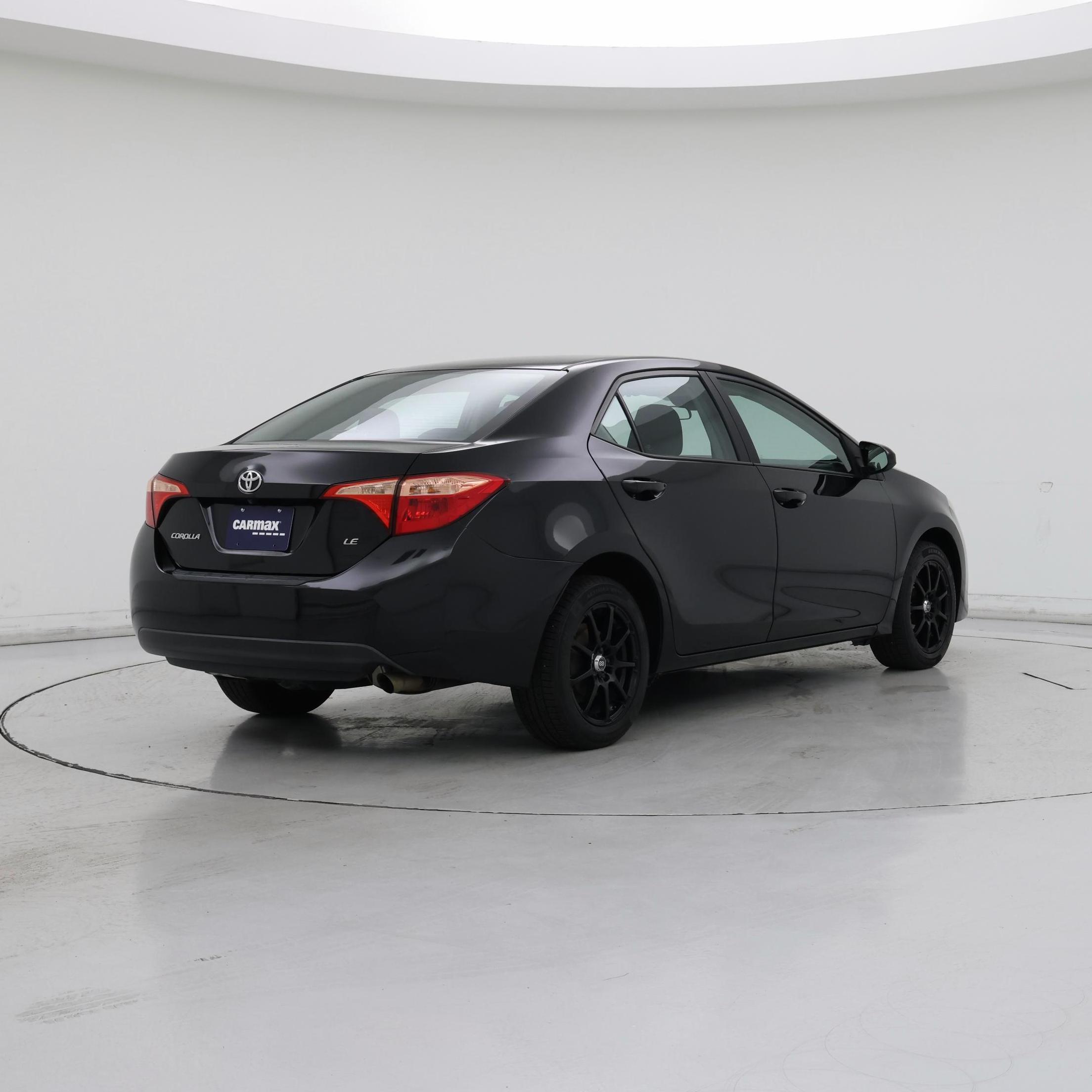 Thumbnail: 2018 Toyota Corolla - 8