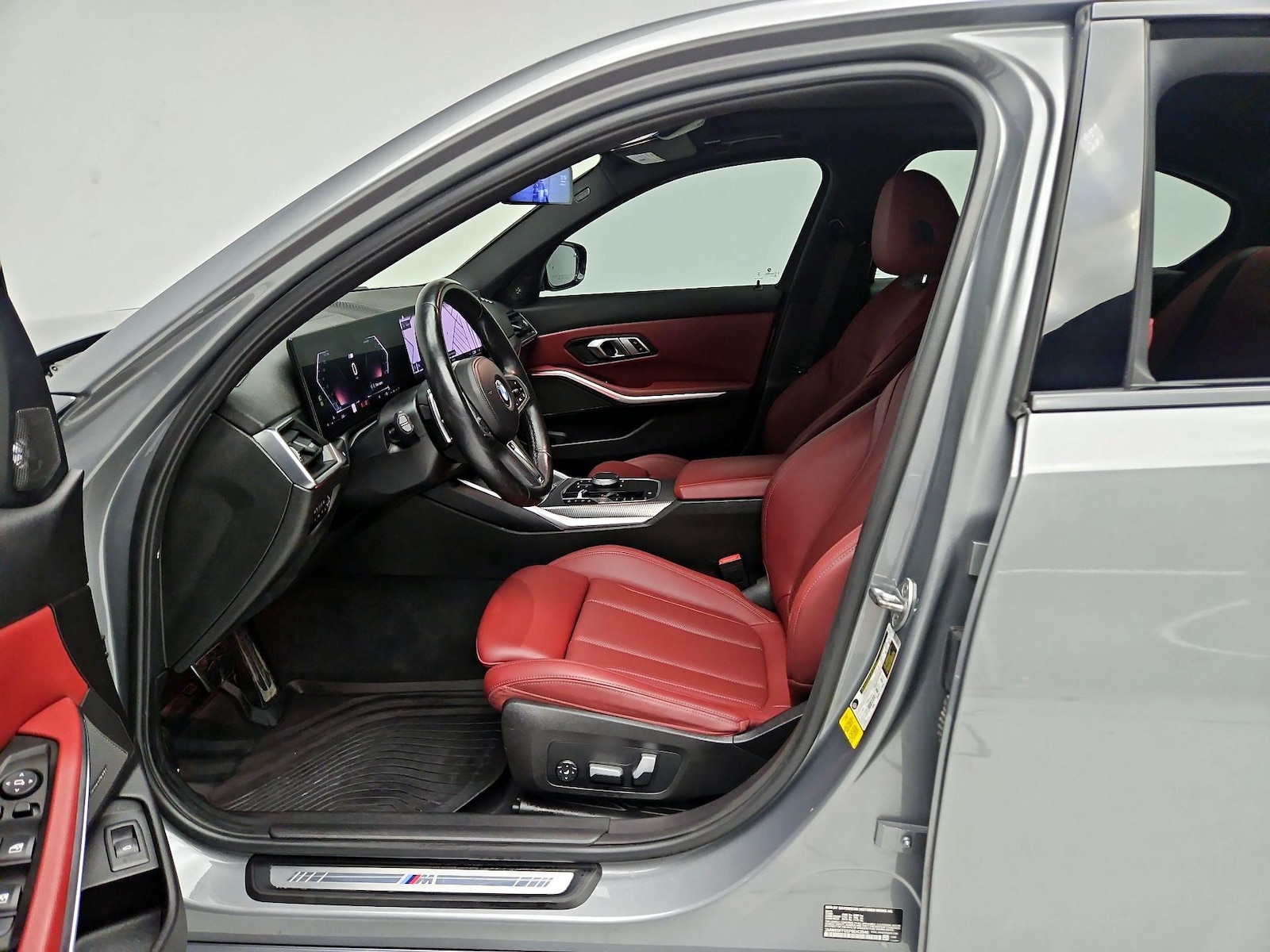 2023 BMW 3 Series 330i - Photo 12