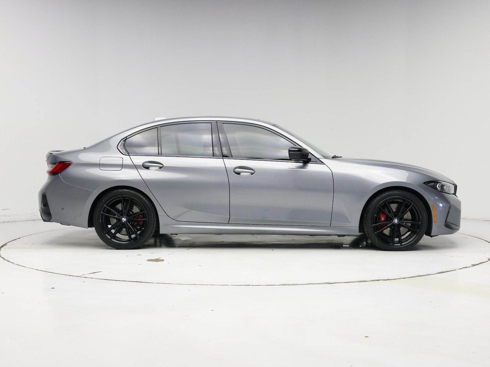 2023 BMW 3 Series 330i - Photo 8