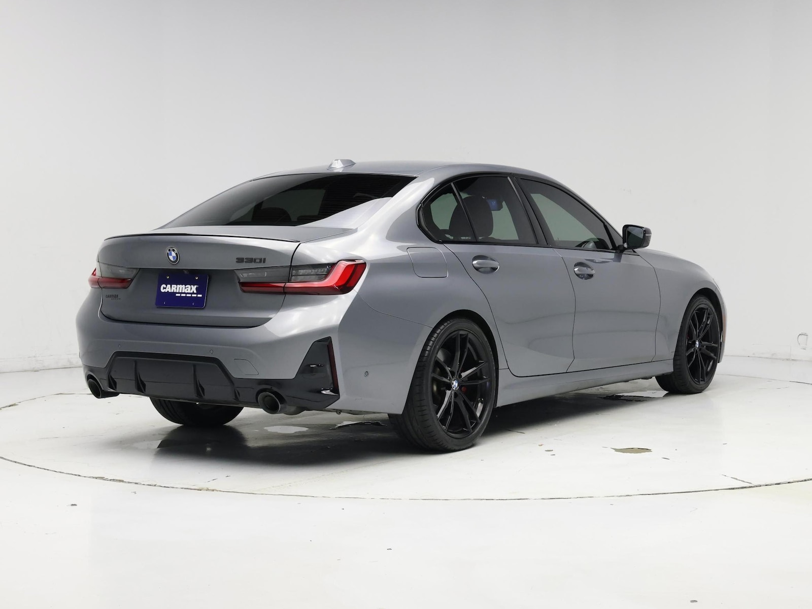2023 BMW 3 Series 330i - Photo 9