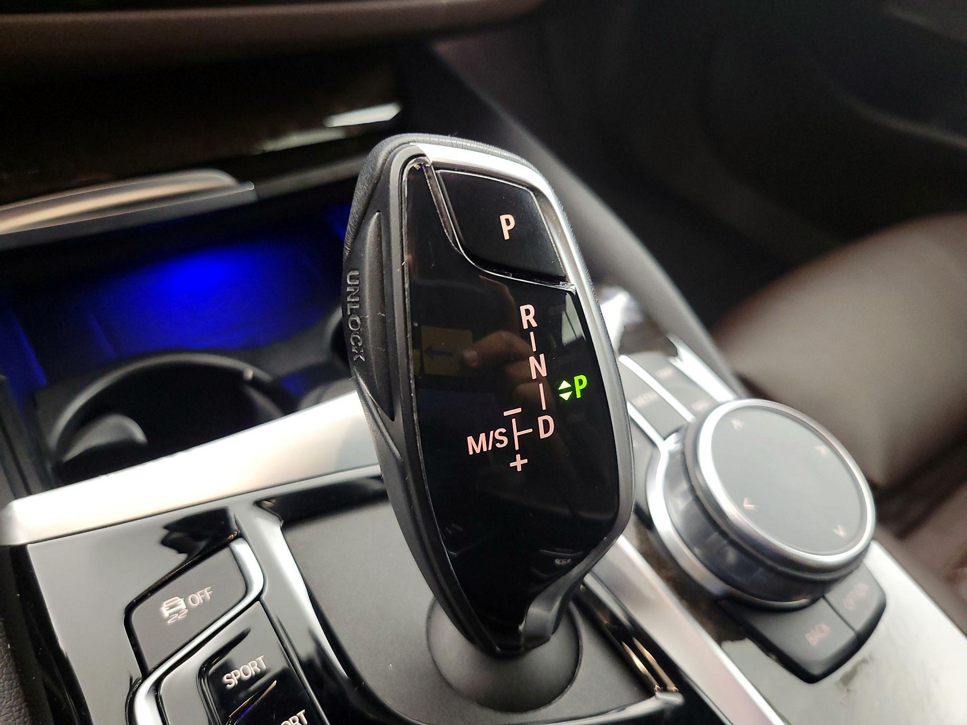 Thumbnail: 2019 BMW 5 Series - 18