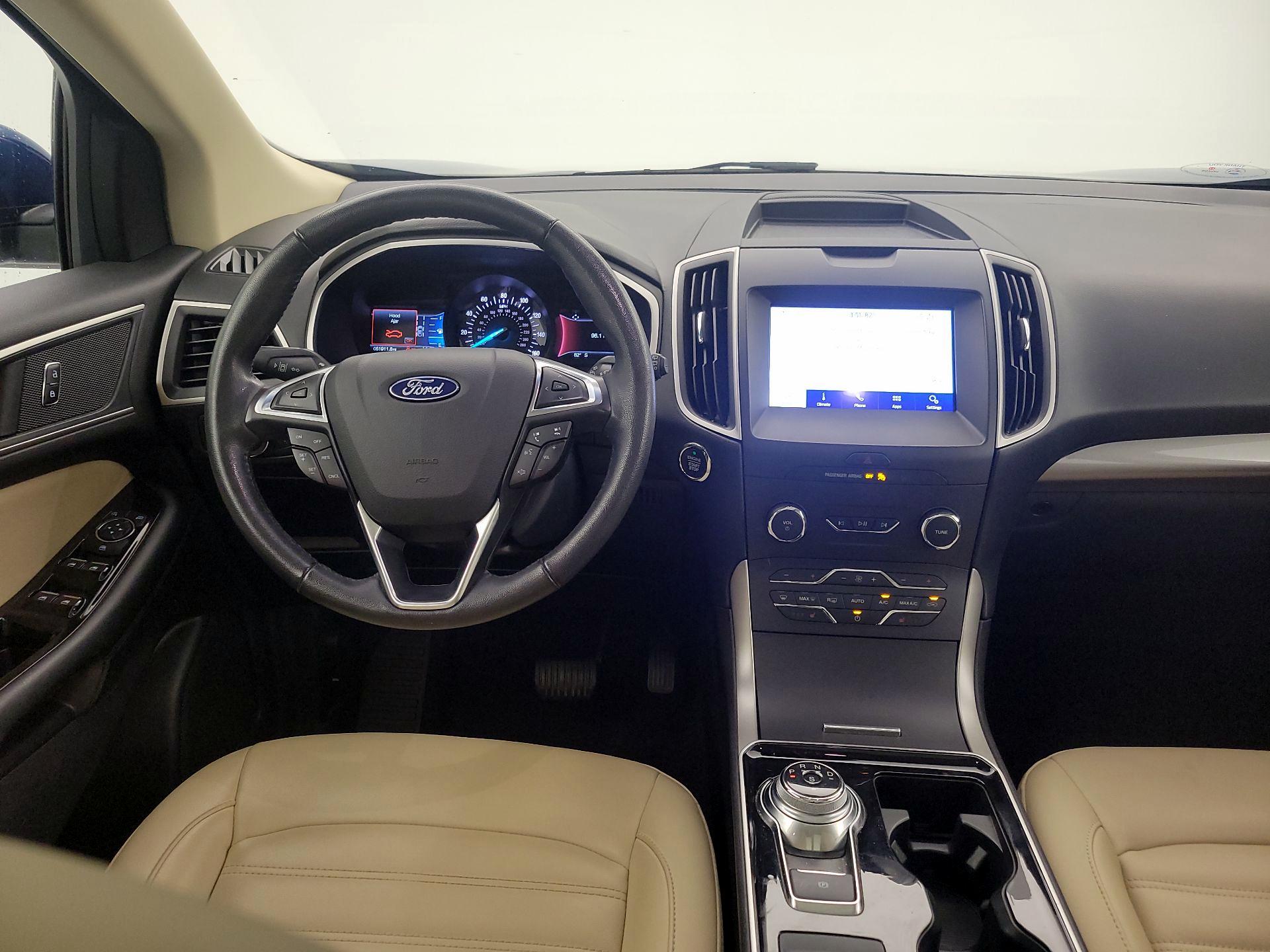 Thumbnail: 2020 Ford Edge - 10