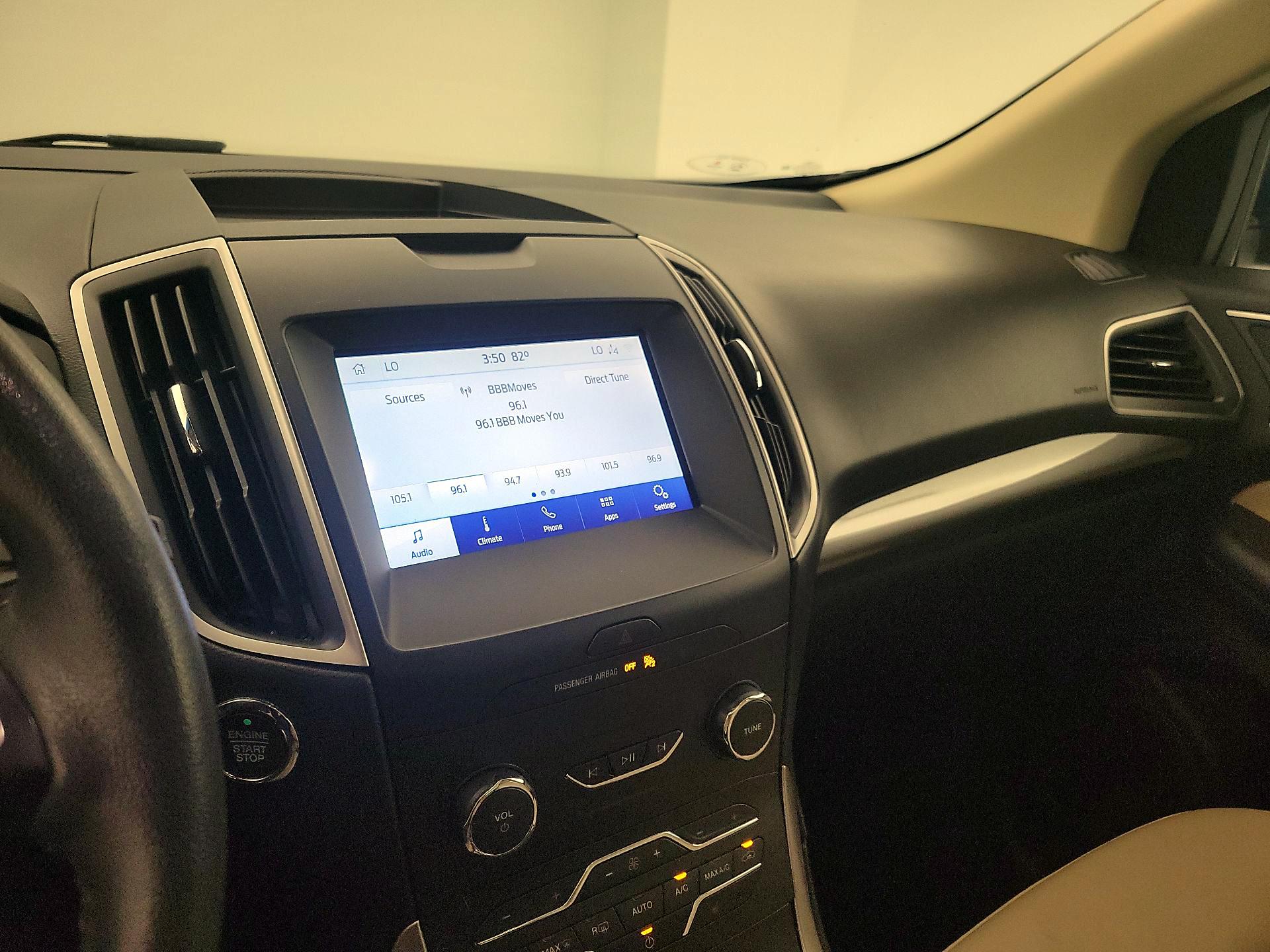 Thumbnail: 2020 Ford Edge - 15