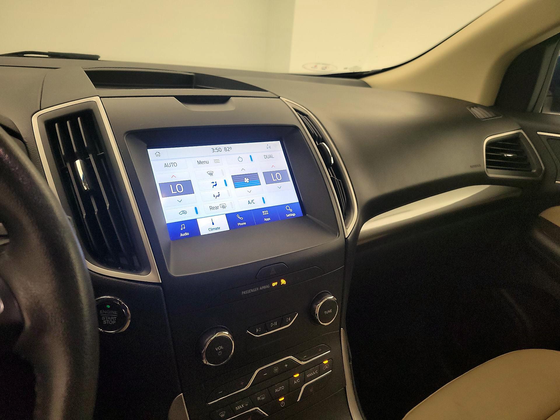 Thumbnail: 2020 Ford Edge - 16