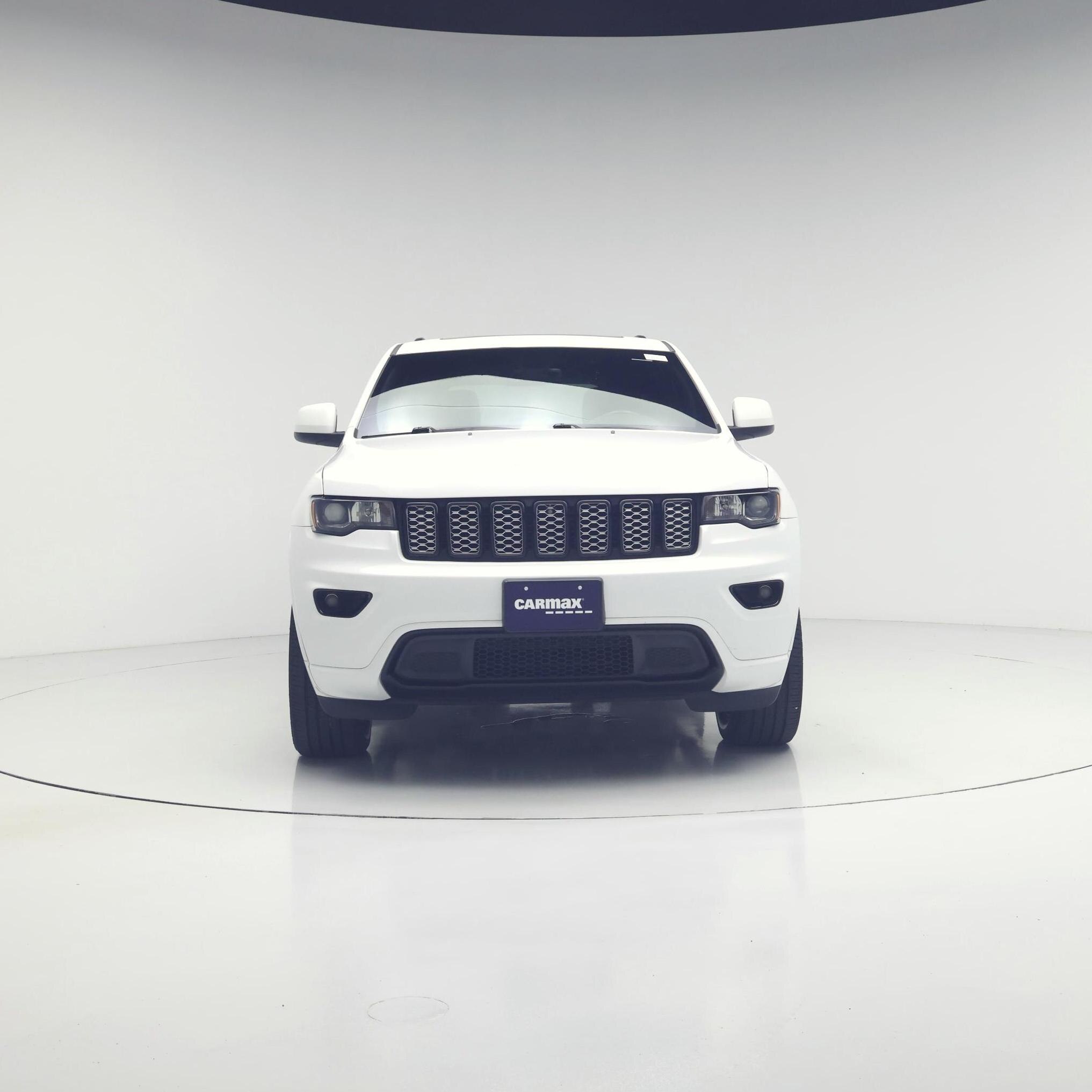 Thumbnail: 2018 Jeep Grand Cherokee - 5