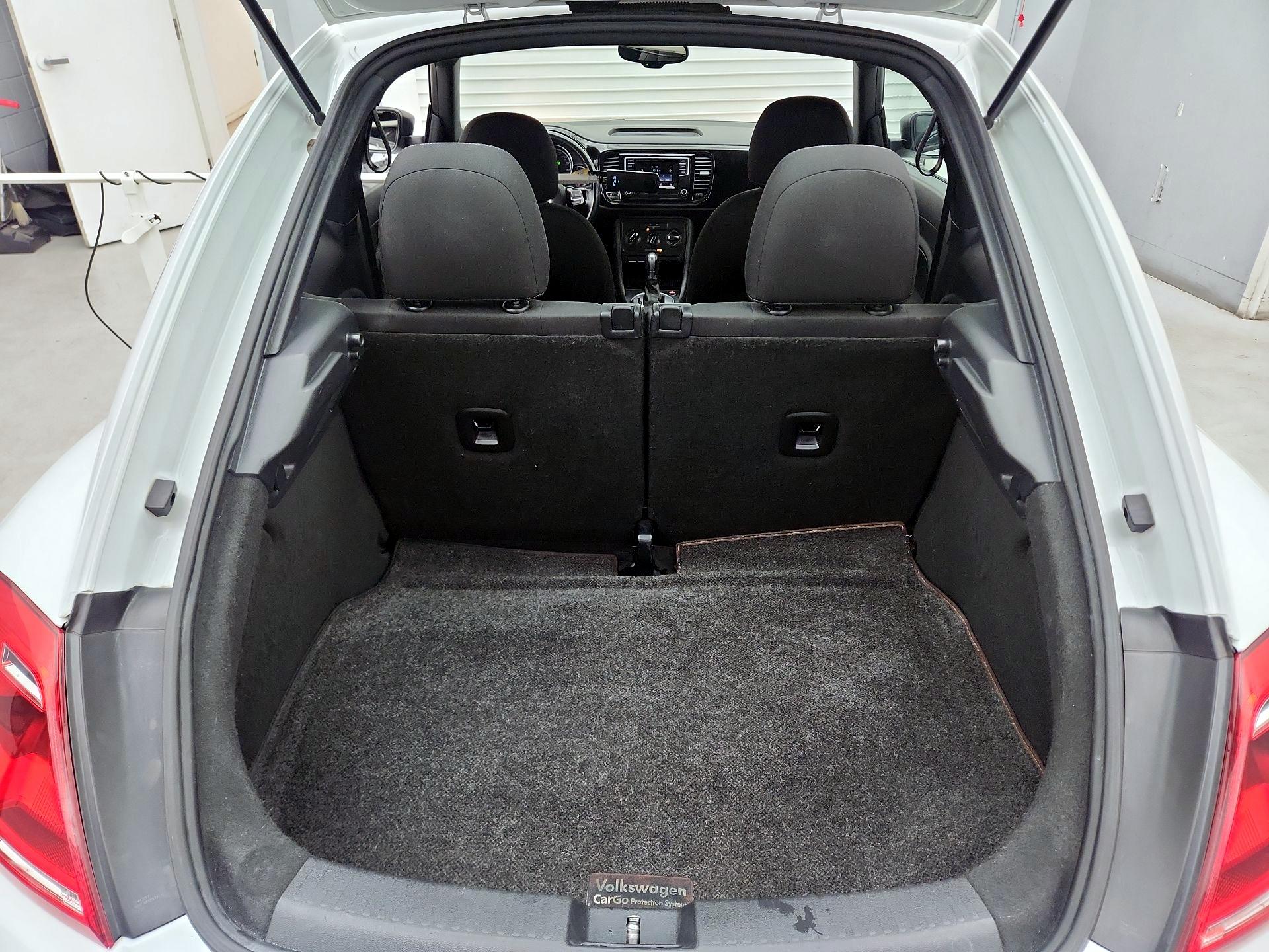 Thumbnail: 2016 Volkswagen Beetle - 18