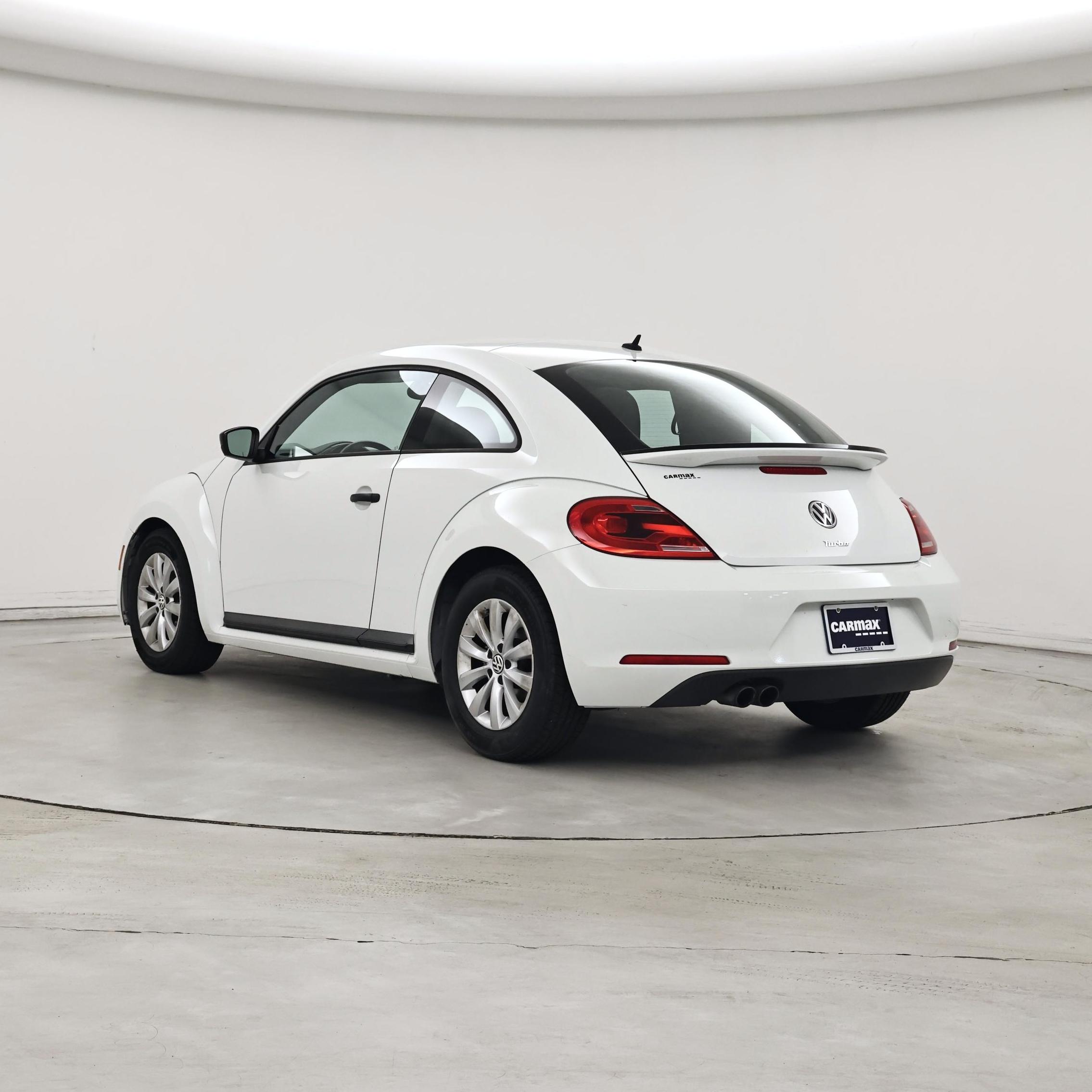Thumbnail: 2016 Volkswagen Beetle - 2