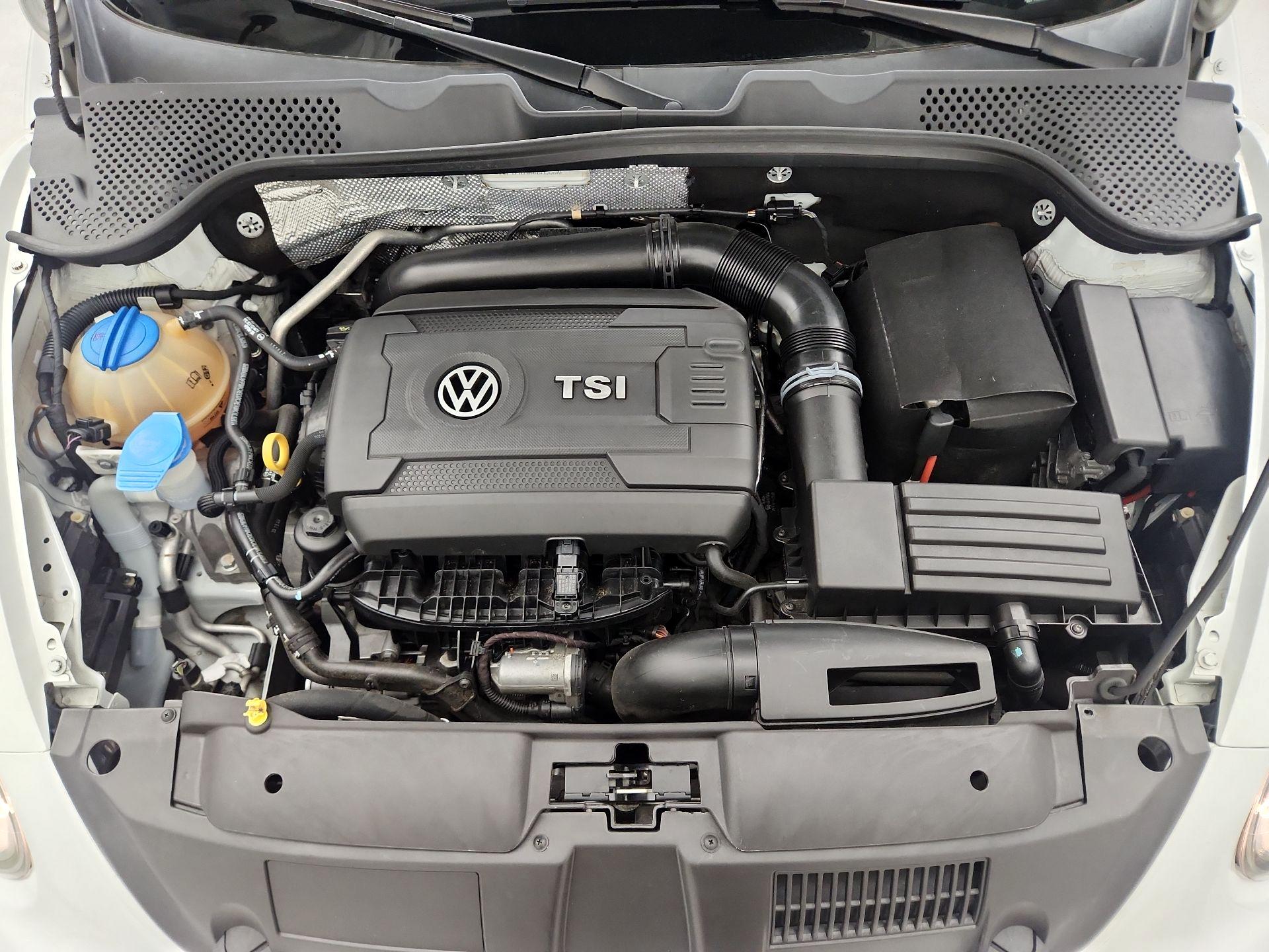 Thumbnail: 2016 Volkswagen Beetle - 19