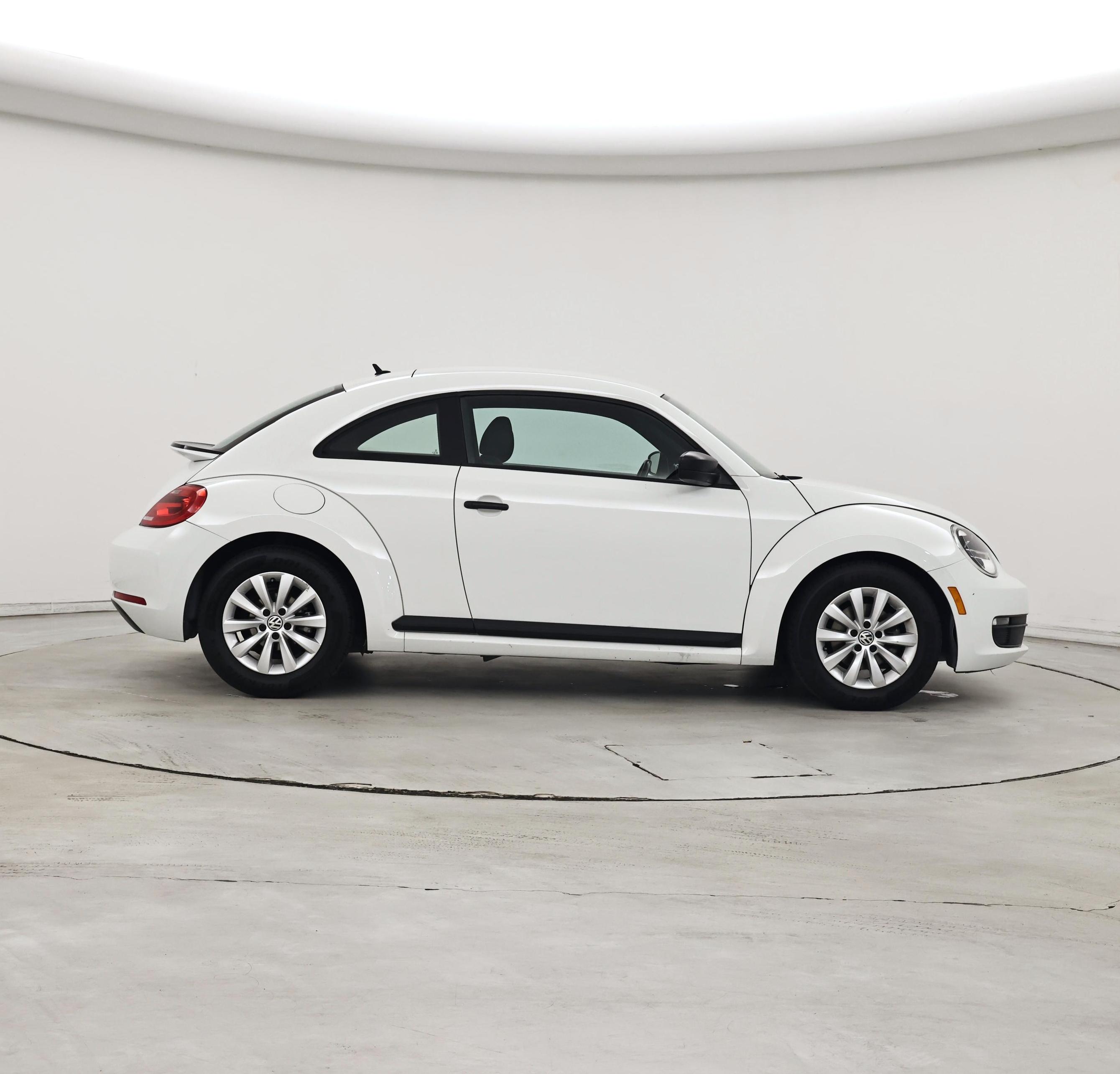 Thumbnail: 2016 Volkswagen Beetle - 7