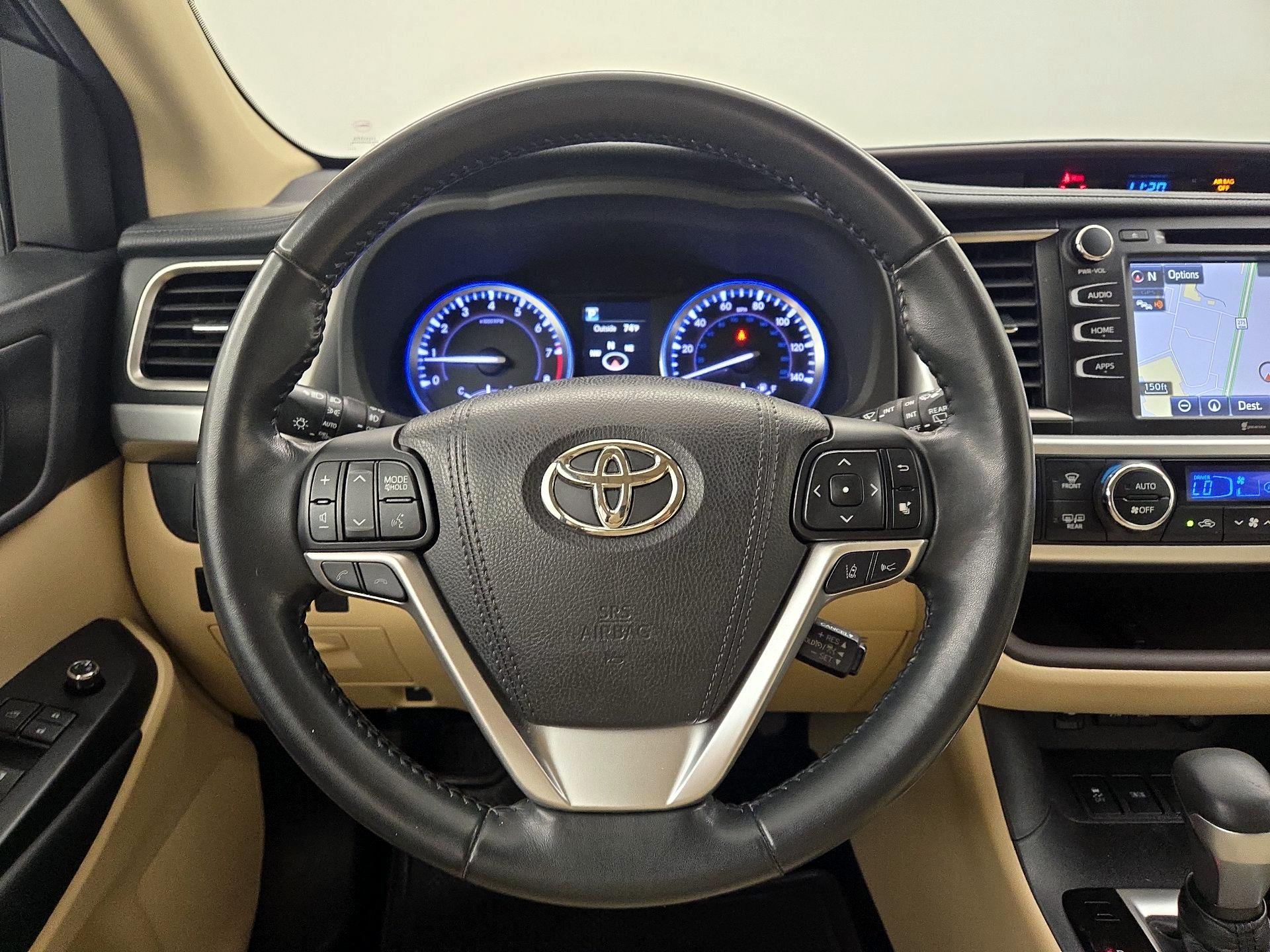 Thumbnail: 2018 Toyota Highlander - 10