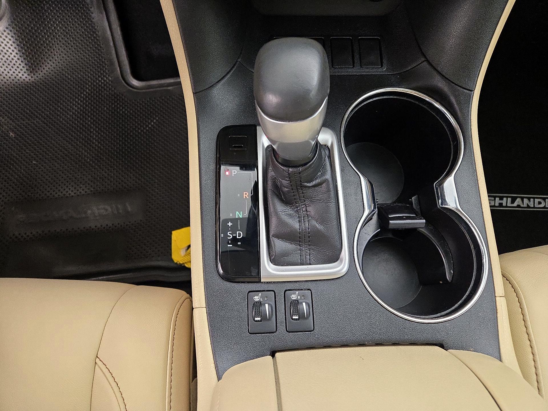 Thumbnail: 2018 Toyota Highlander - 18